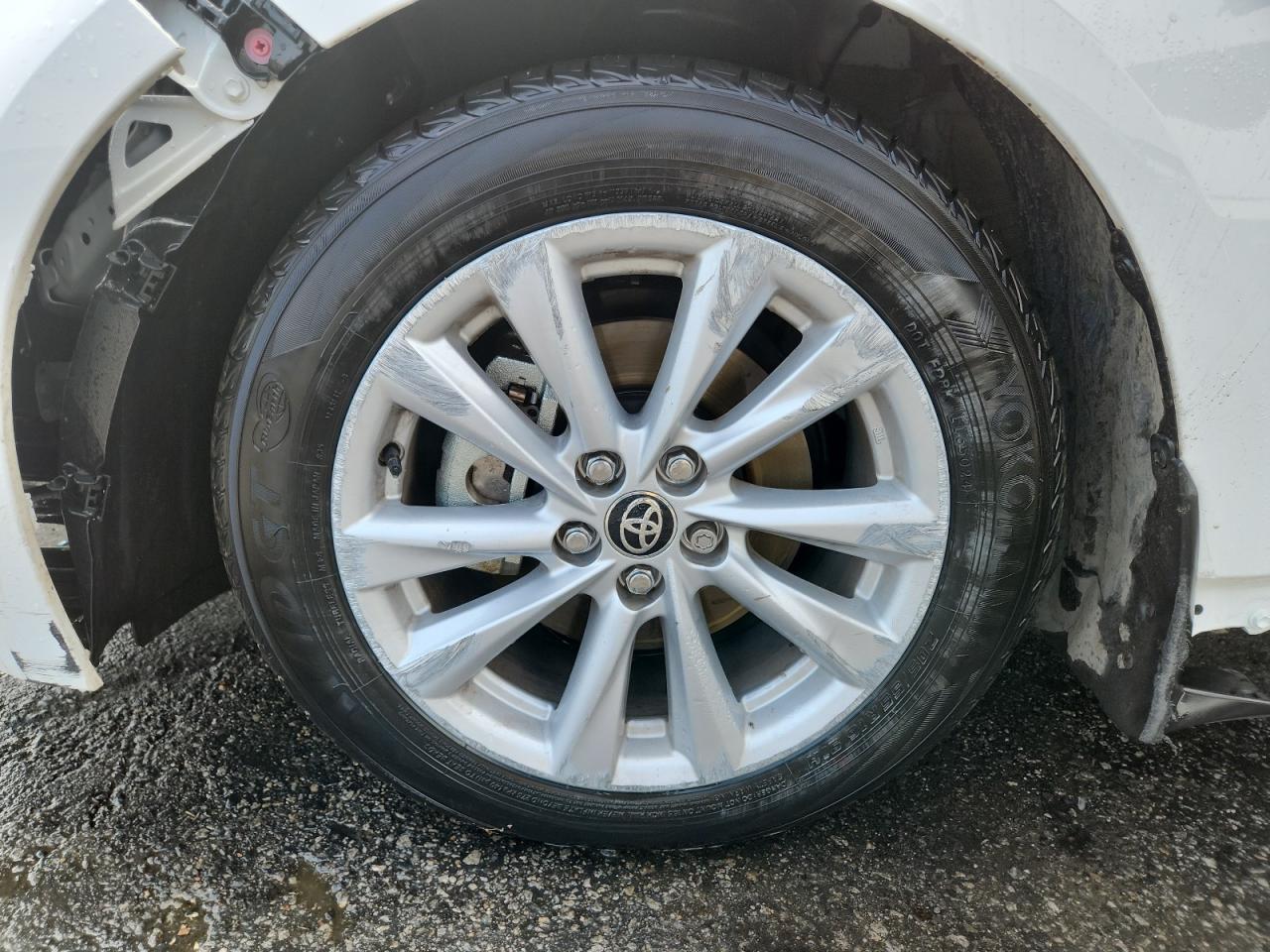 2025 Toyota Corolla Hatchback Se Белый vin: JTND4MBE8S3243493 Damage: Left Front Wheel, Curb Rash, > 12 Inches