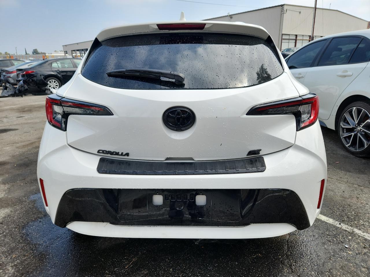 2025 Toyota Corolla Hatchback Se Белый vin: JTND4MBE8S3243493 Damage: Lift Gate, Chipped, 4