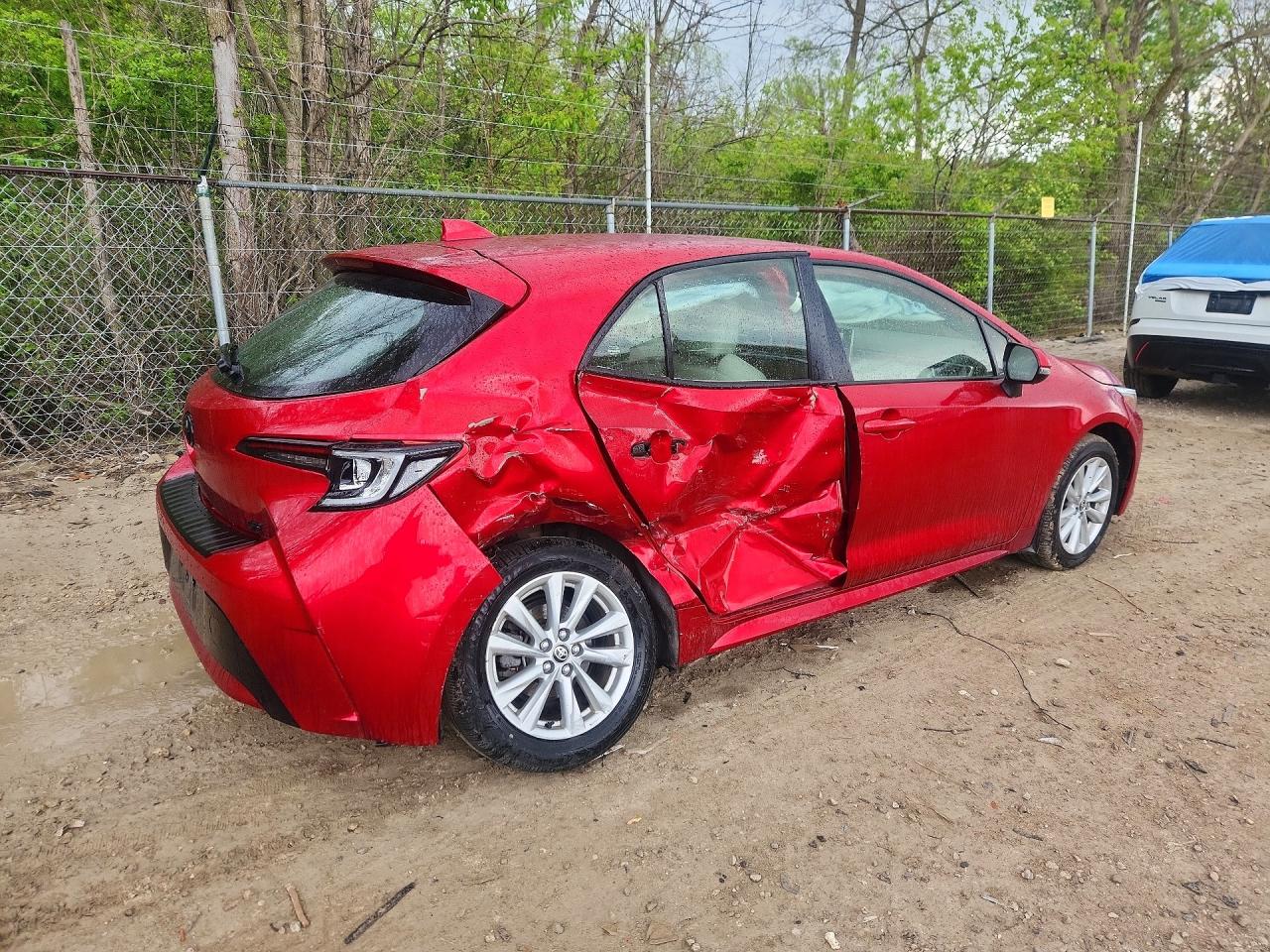 2024 Toyota Corolla Hatchback Se Red vin: JTND4MBEXR3231615