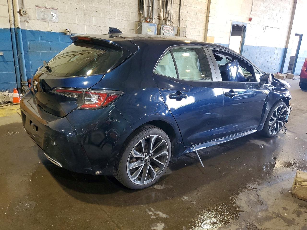2019 Toyota Corolla Hatchback Xse Blue vin: JTNK4RBE5K3050495