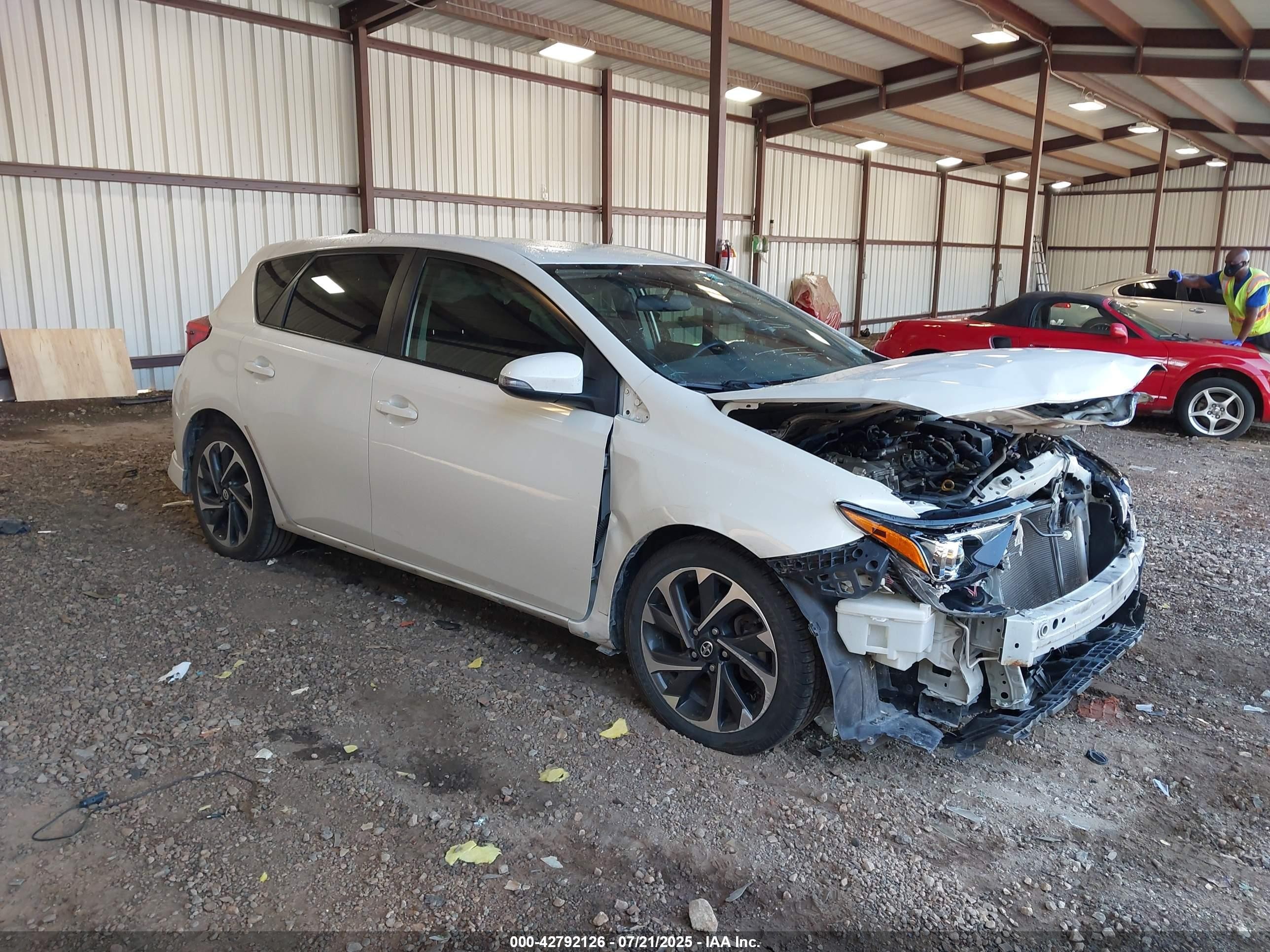 2016 Scion Im   White vin: JTNKARJE0GJ516699
