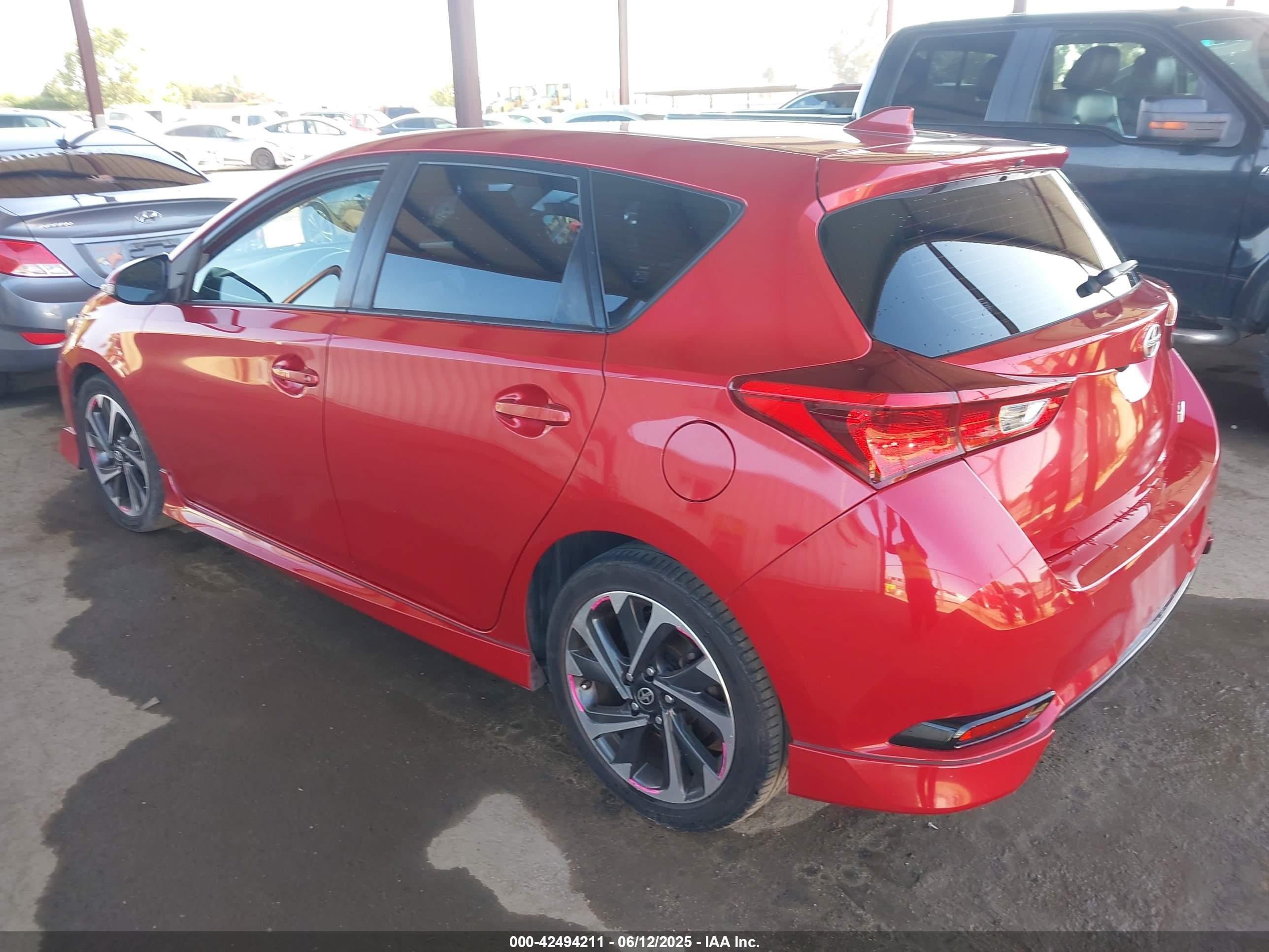 2016 Scion Im   Red vin: JTNKARJE2GJ513478