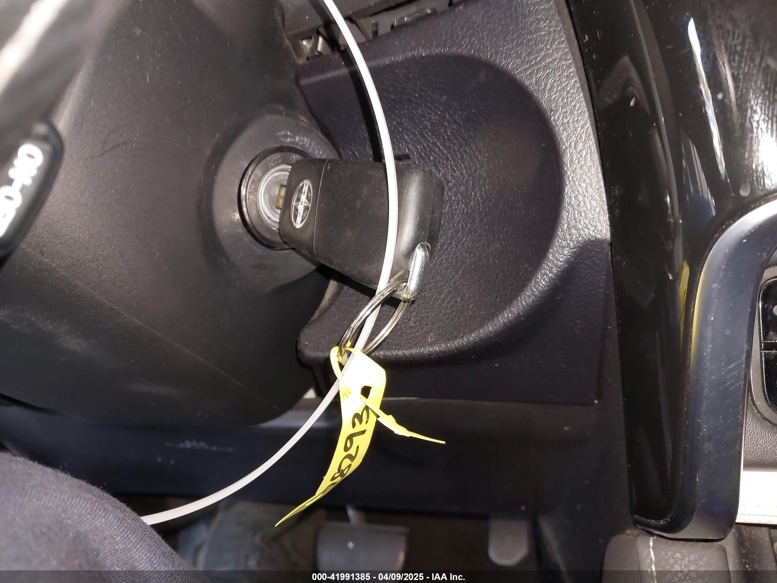 2016 Scion Im   White vin: JTNKARJE4GJ517211
