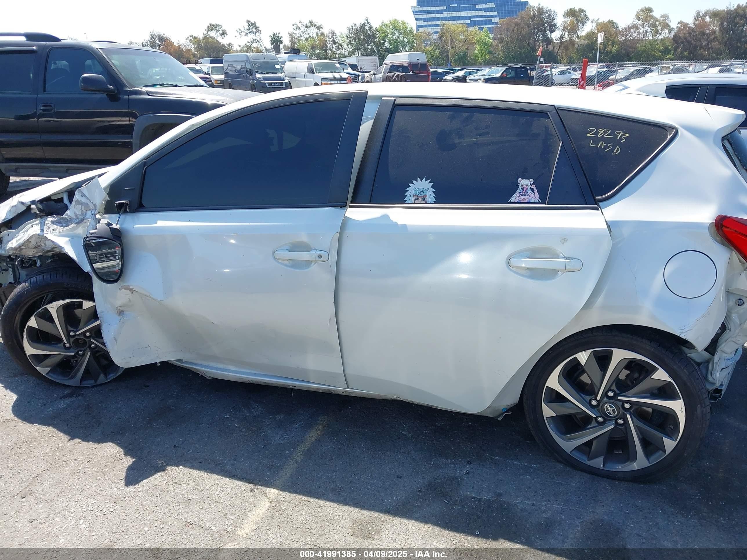 2016 Scion Im   White vin: JTNKARJE4GJ517211