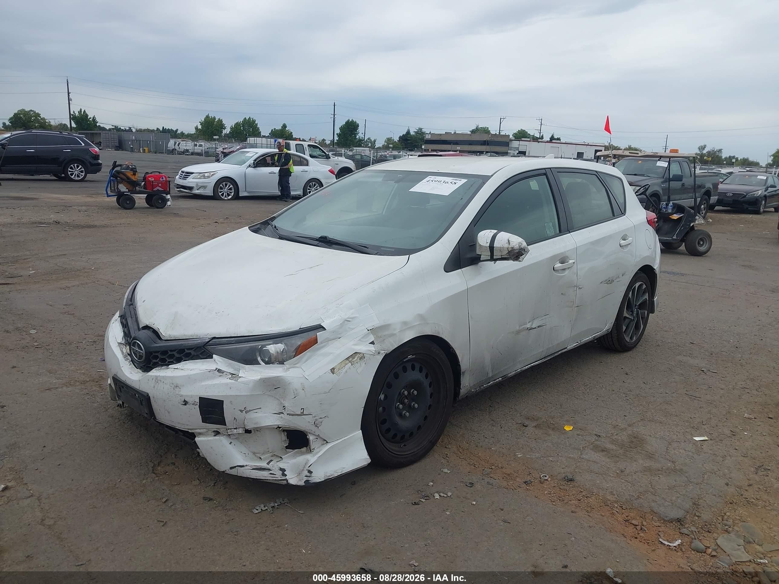 2016 Toyota Scion Im White vin: JTNKARJE4GJ520772