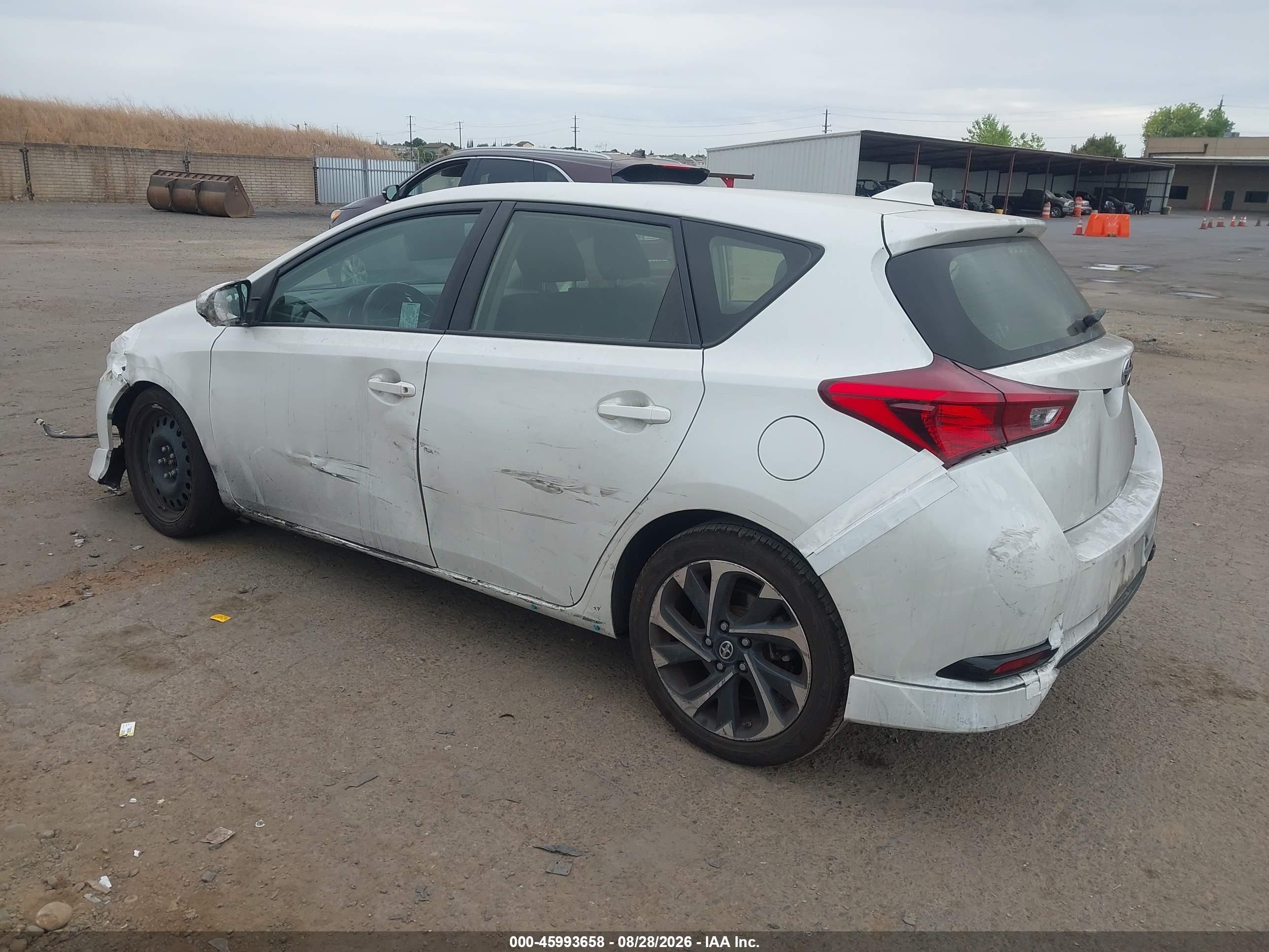 2016 Toyota Scion Im White vin: JTNKARJE4GJ520772