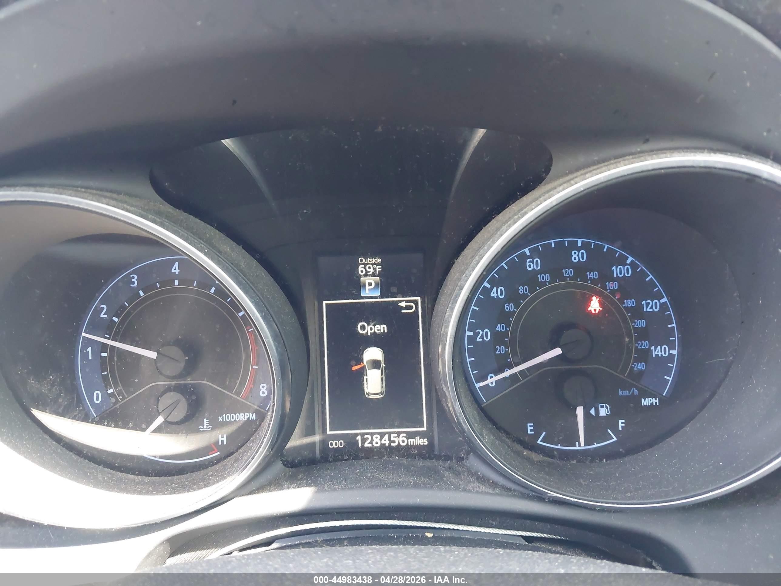 2018 Toyota Corolla Im   Черный vin: JTNKARJE5JJ572788