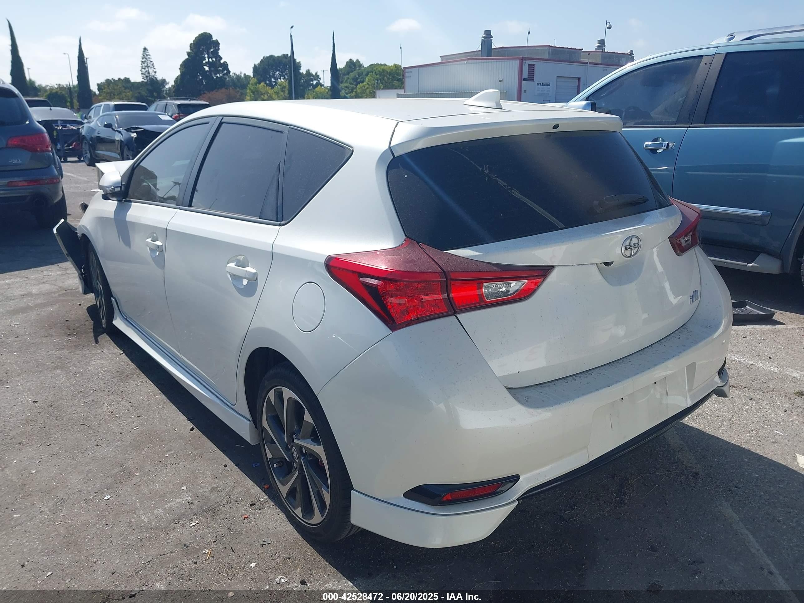 2016 Scion Im   White vin: JTNKARJE6GJ521227