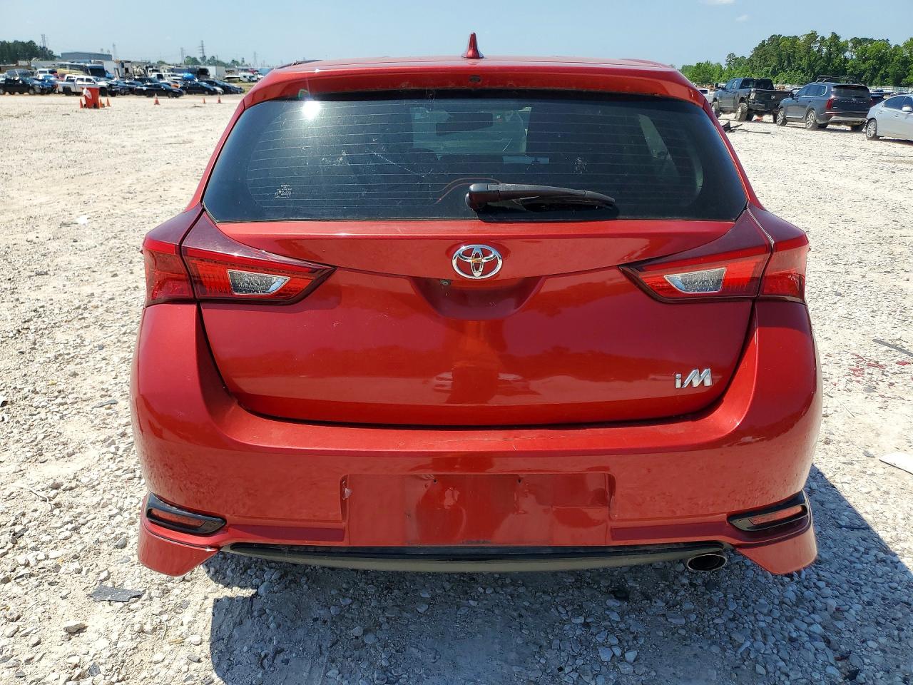 2017 Toyota Corolla Im Base Red vin: JTNKARJEXHJ535441