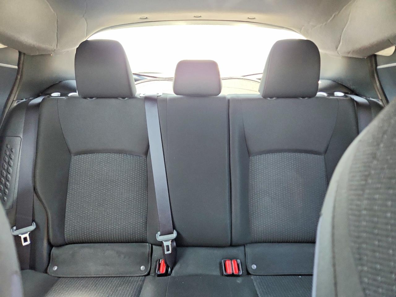 2019 Toyota C-hr Le Silver vin: JTNKHMBX1K1046934