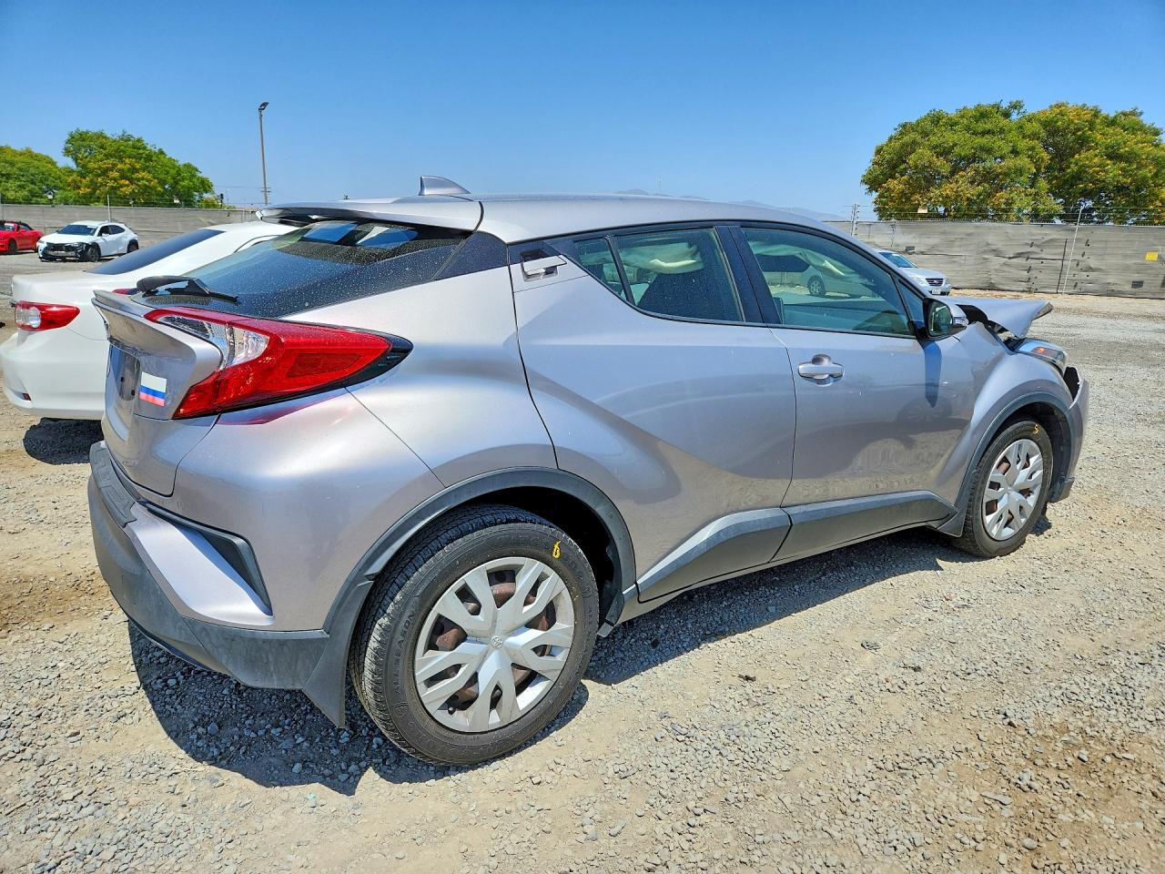 2019 Toyota C-hr Le Silver vin: JTNKHMBX1K1046934