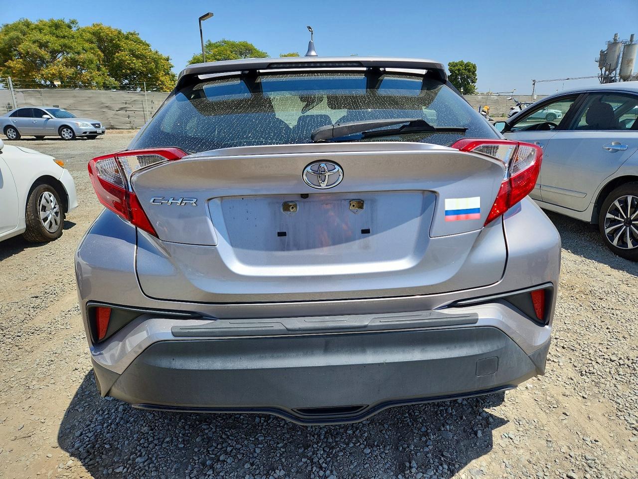 2019 Toyota C-hr Le Silver vin: JTNKHMBX1K1046934