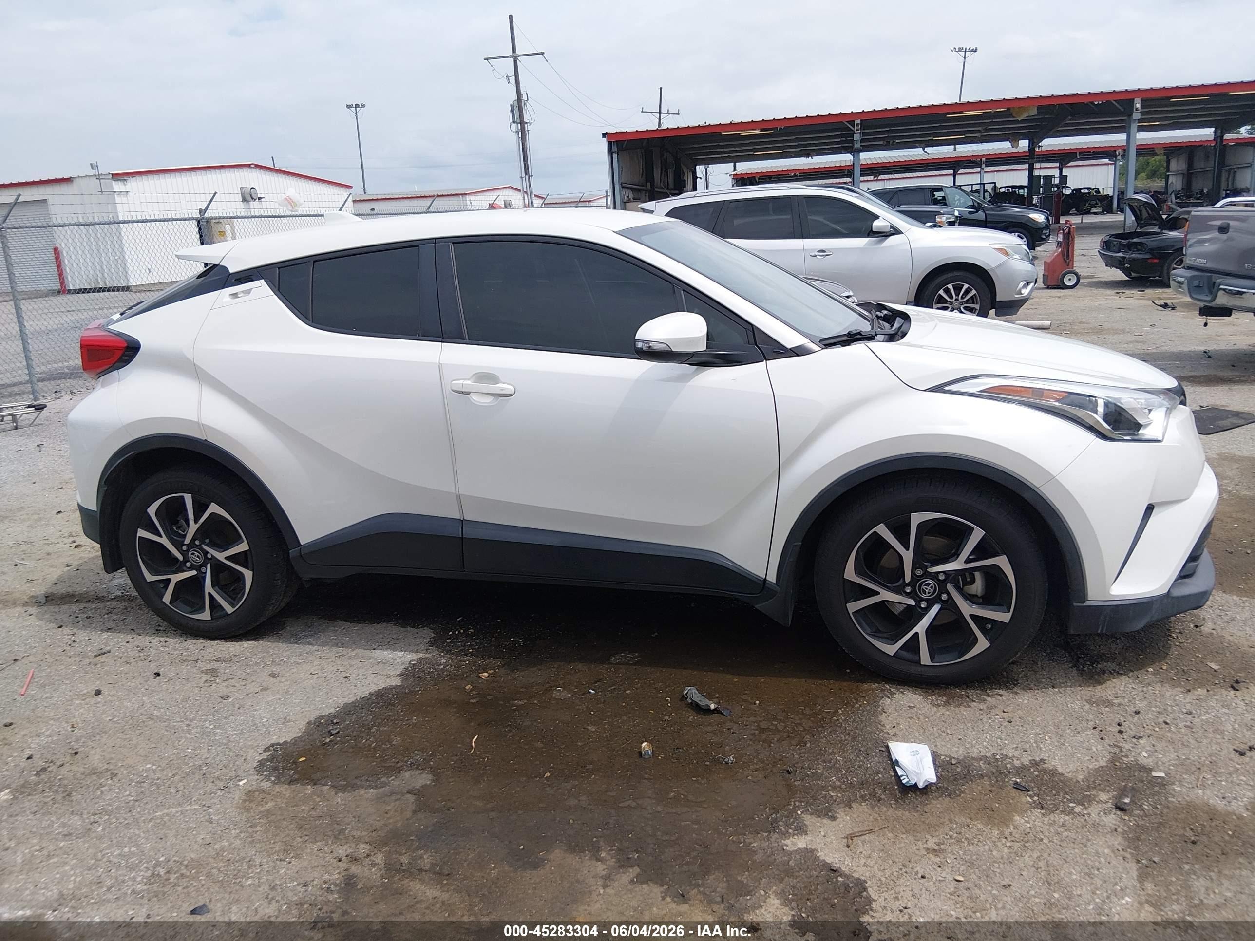 2019 Toyota C-hr Xle White vin: JTNKHMBX9K1057633