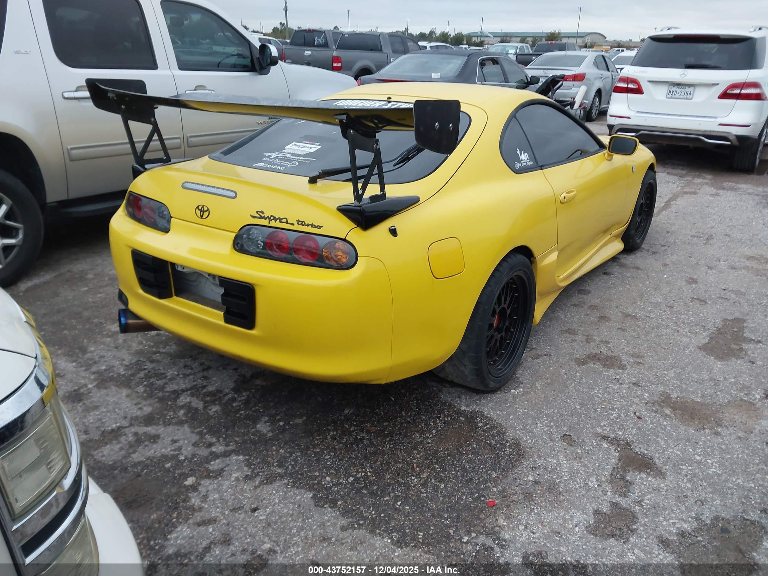 1995 Toyota Supra Yellow vin: JZA800028841