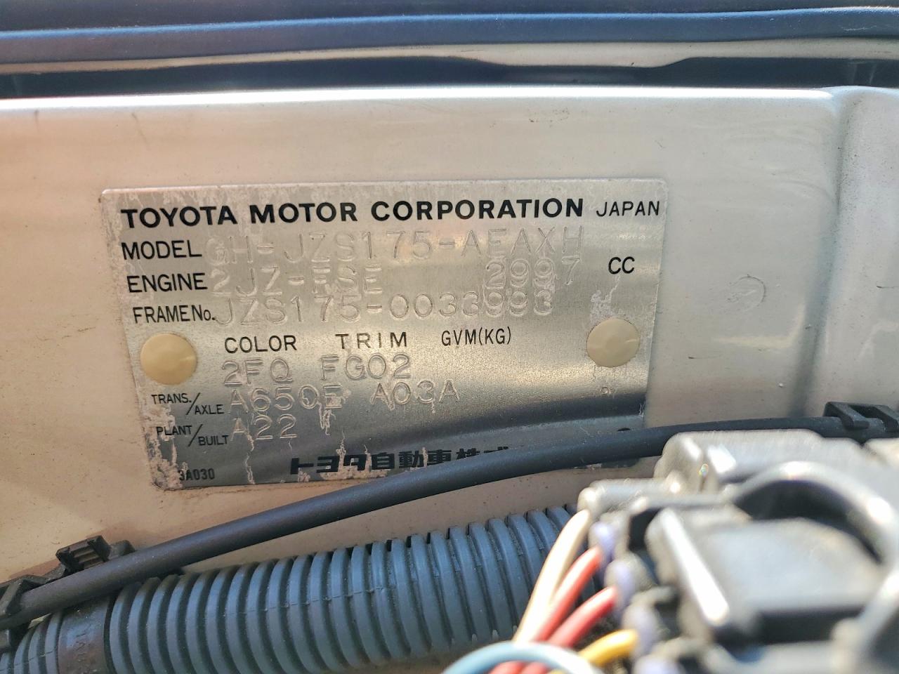 2000 Toyota Alavon White vin: JZS1750033993