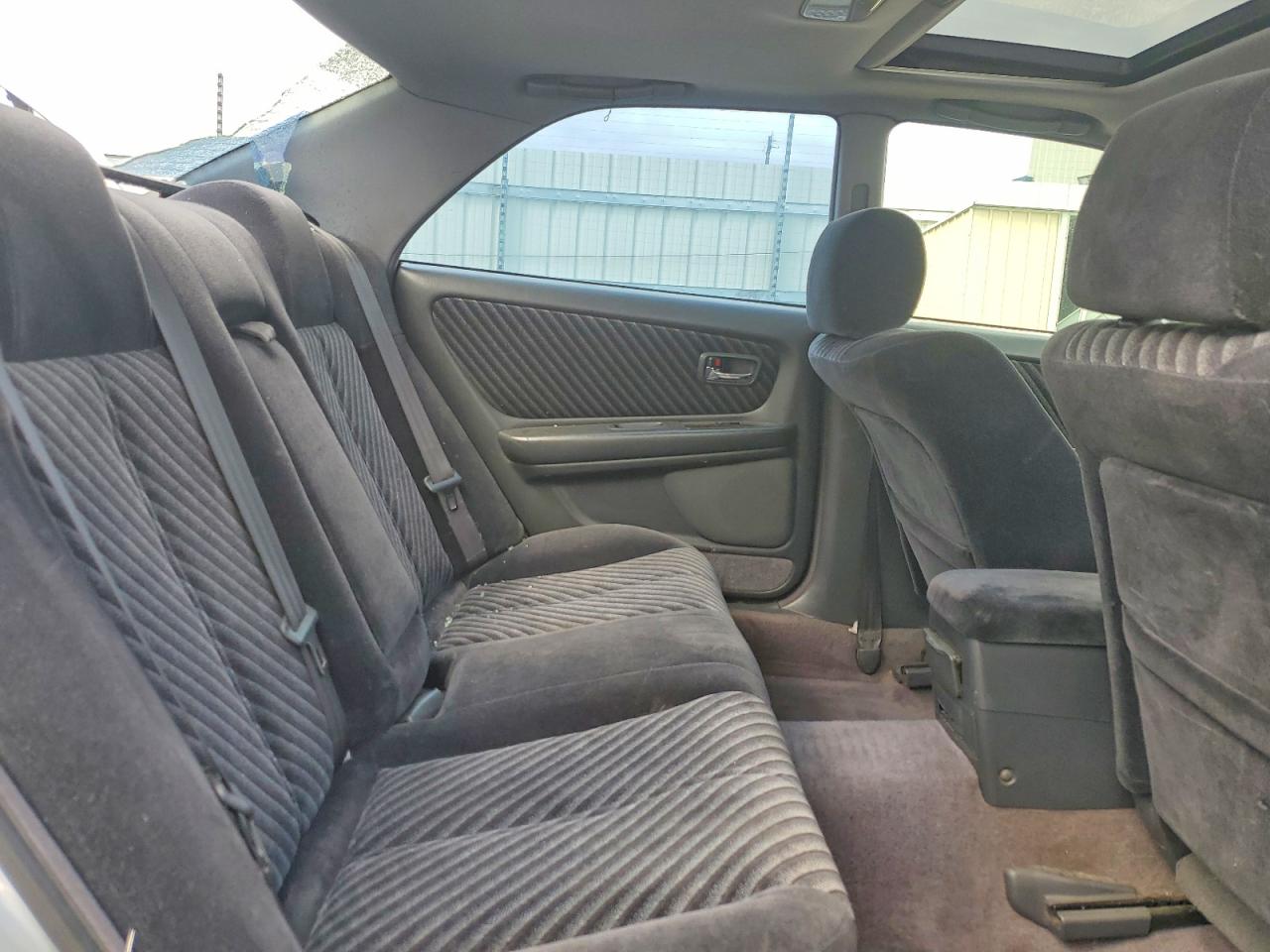 1997 Toyota Chaser Silver vin: JZX1000049744