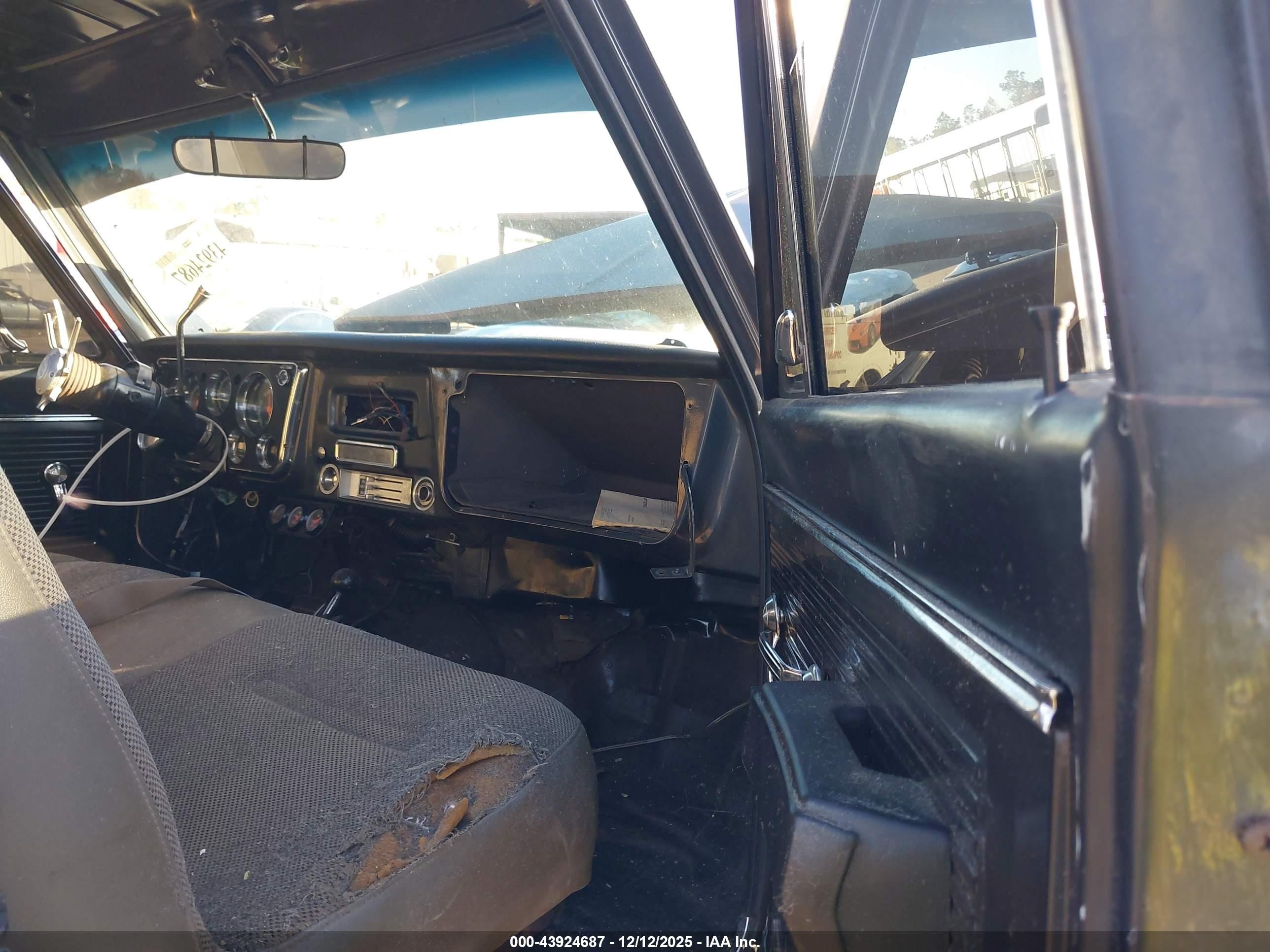 1971 Chevrolet C10   Серый vin: KE141F602760     