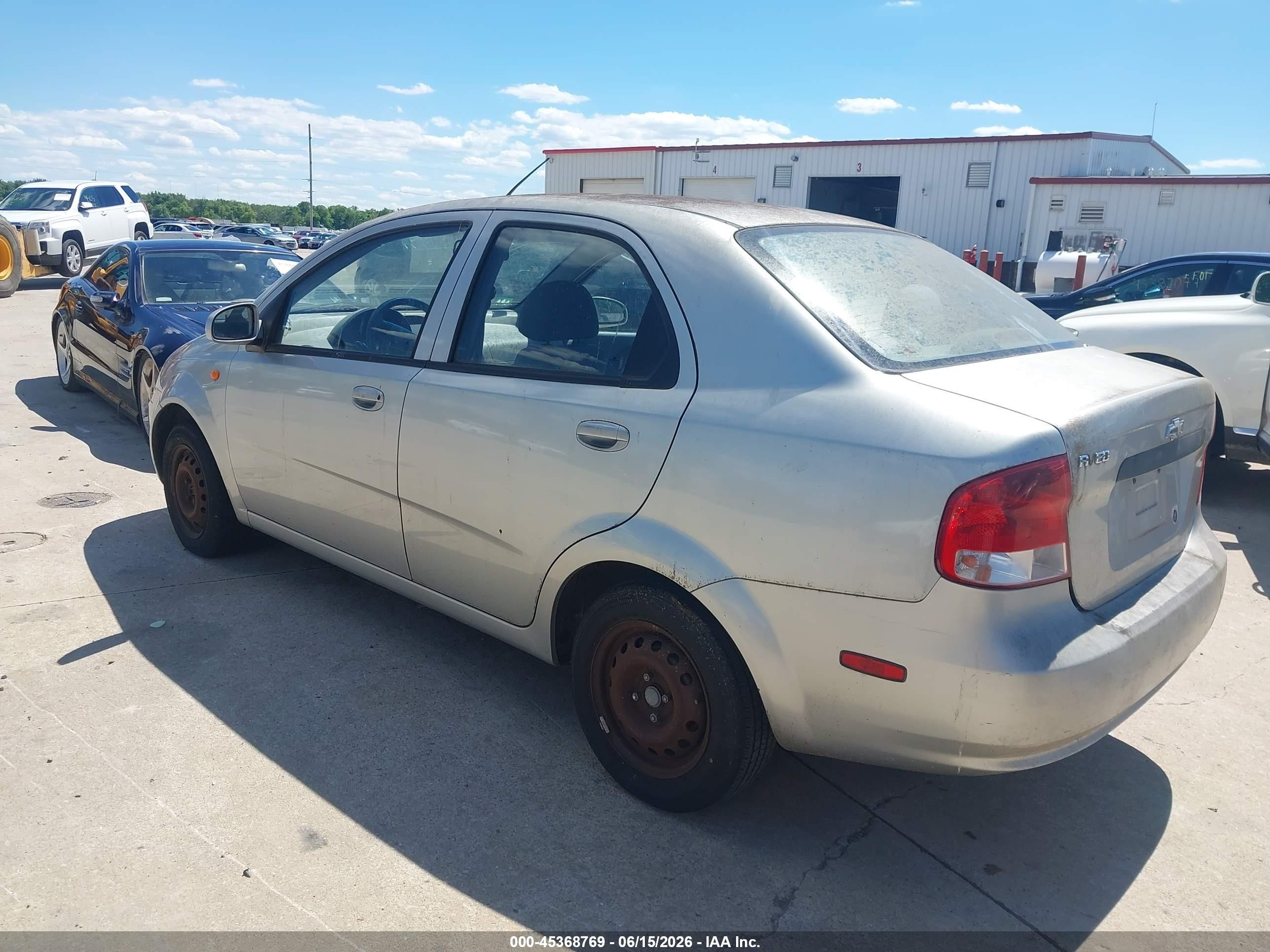 2004 Chevrolet Aveo   Серебряный vin: KL1TD52624B255704