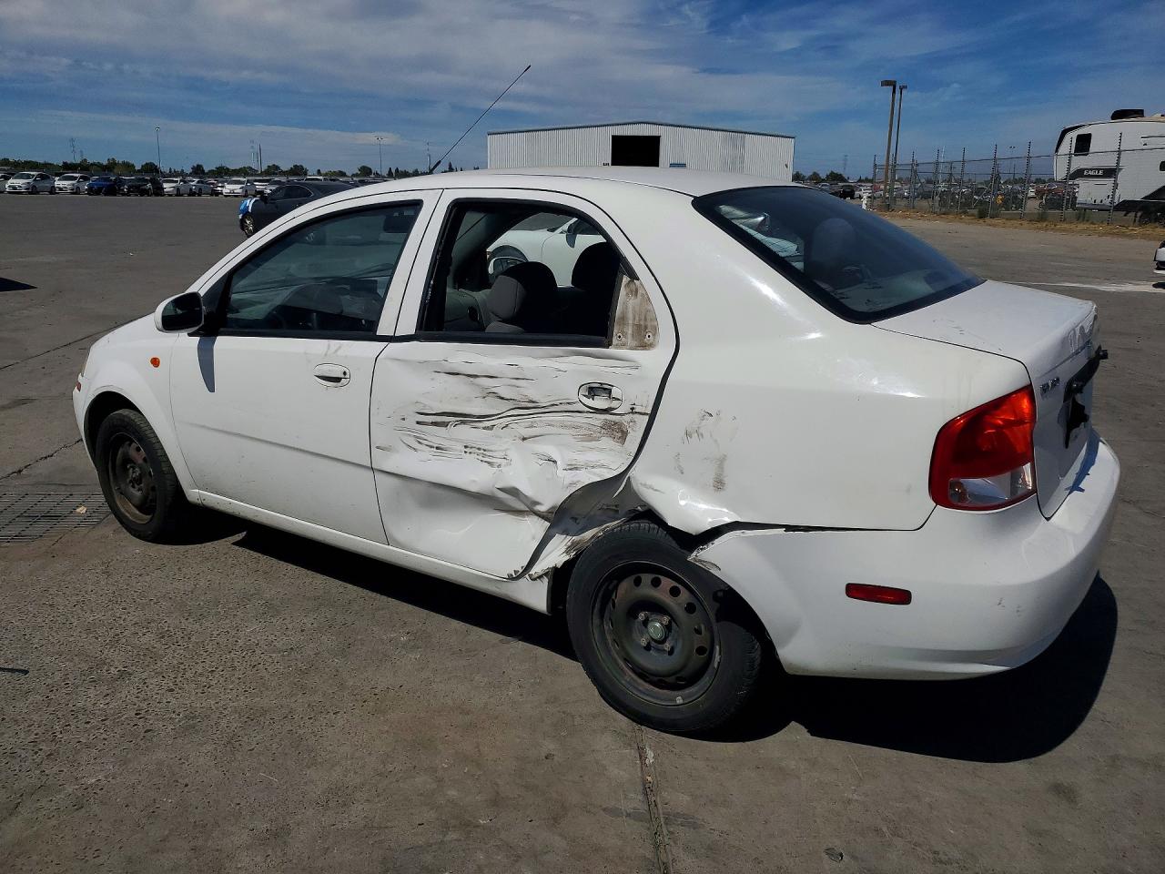 2004 Chevrolet Aveo White vin: KL1TD52644B188703