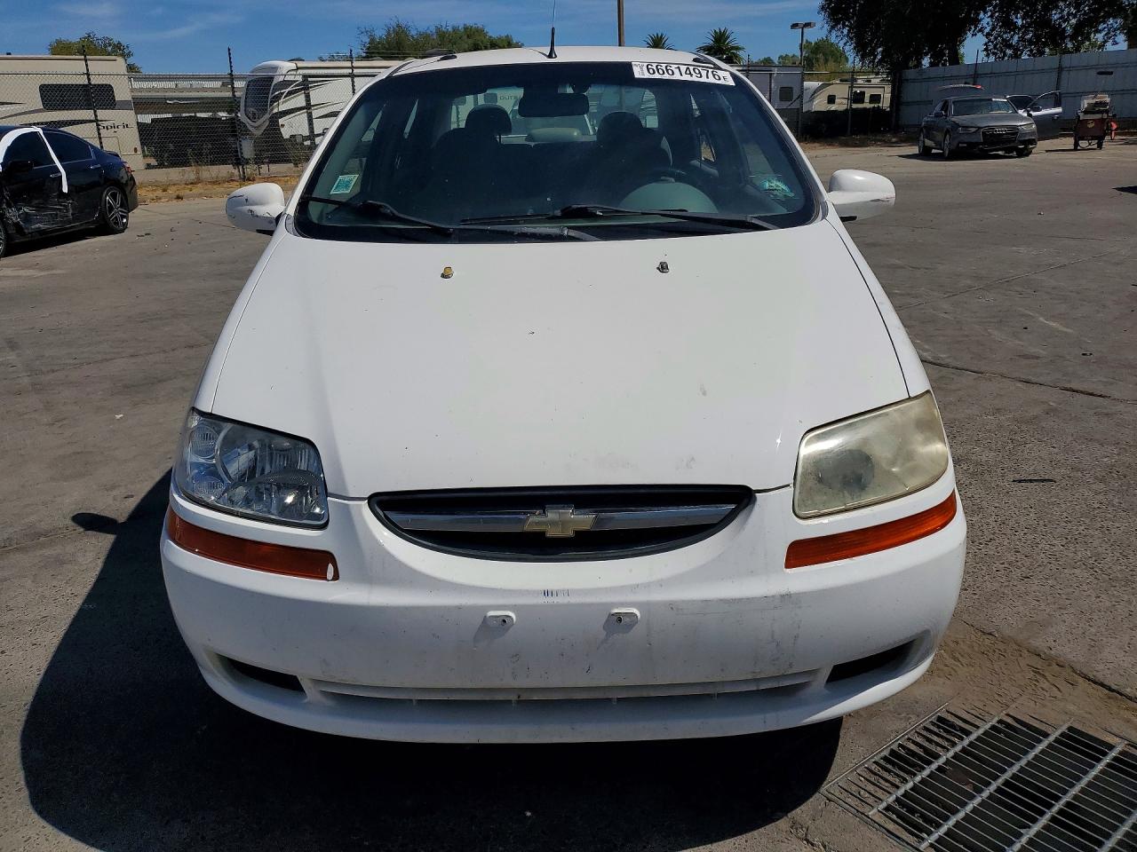 2004 Chevrolet Aveo White vin: KL1TD52644B188703