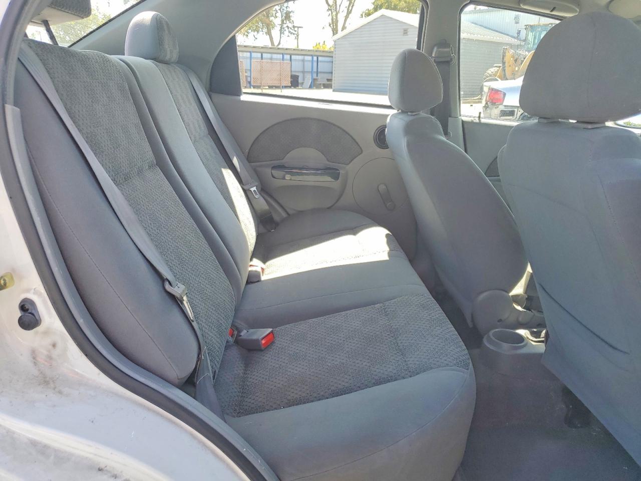 2004 Chevrolet Aveo White vin: KL1TD52644B188703