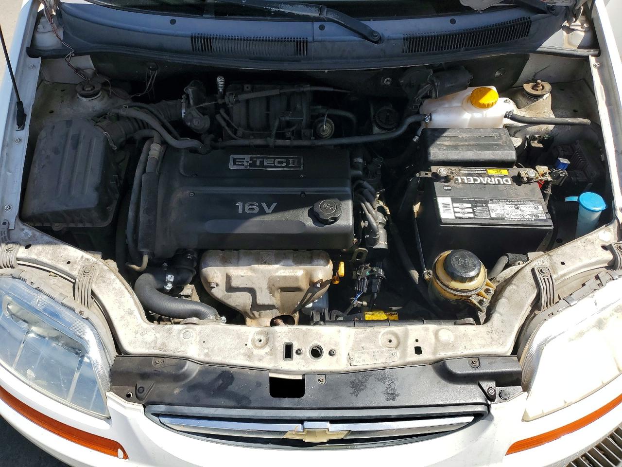 2004 Chevrolet Aveo White vin: KL1TD52644B188703