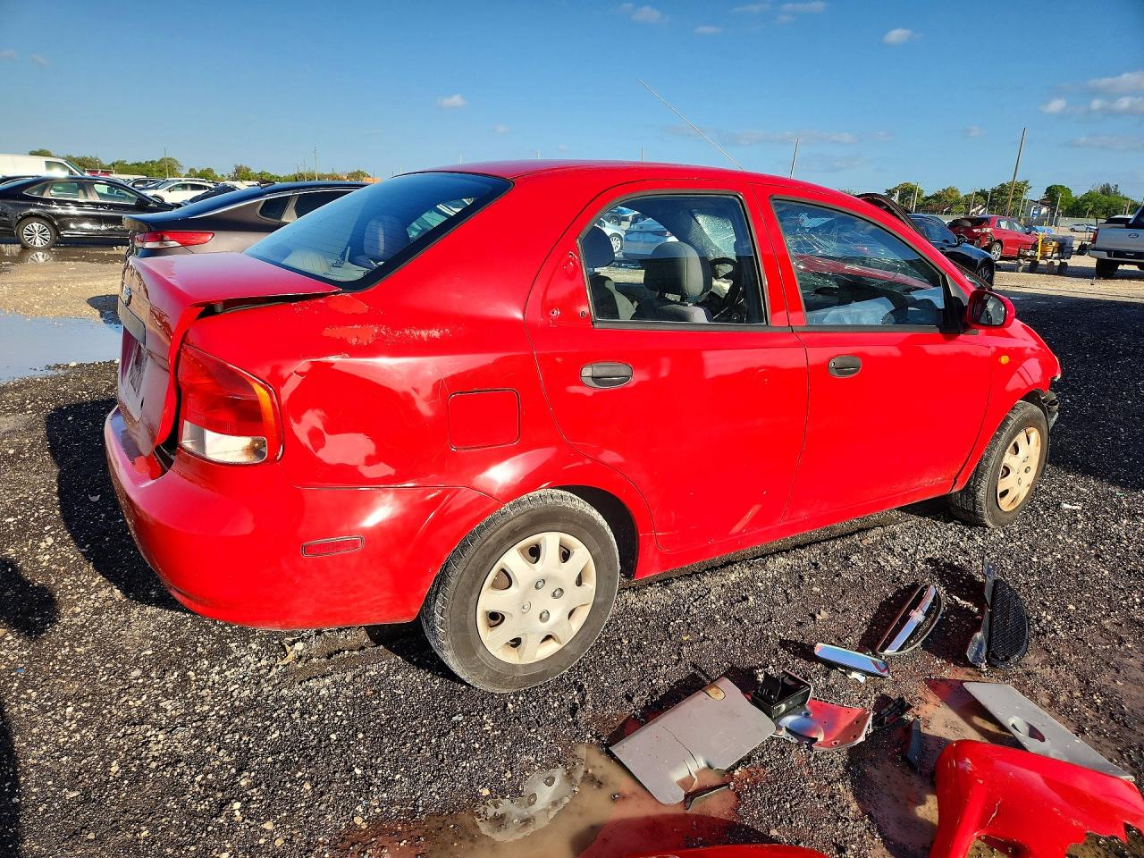 2004 Chev Aveo Красный vin: KL1TD52674B140287