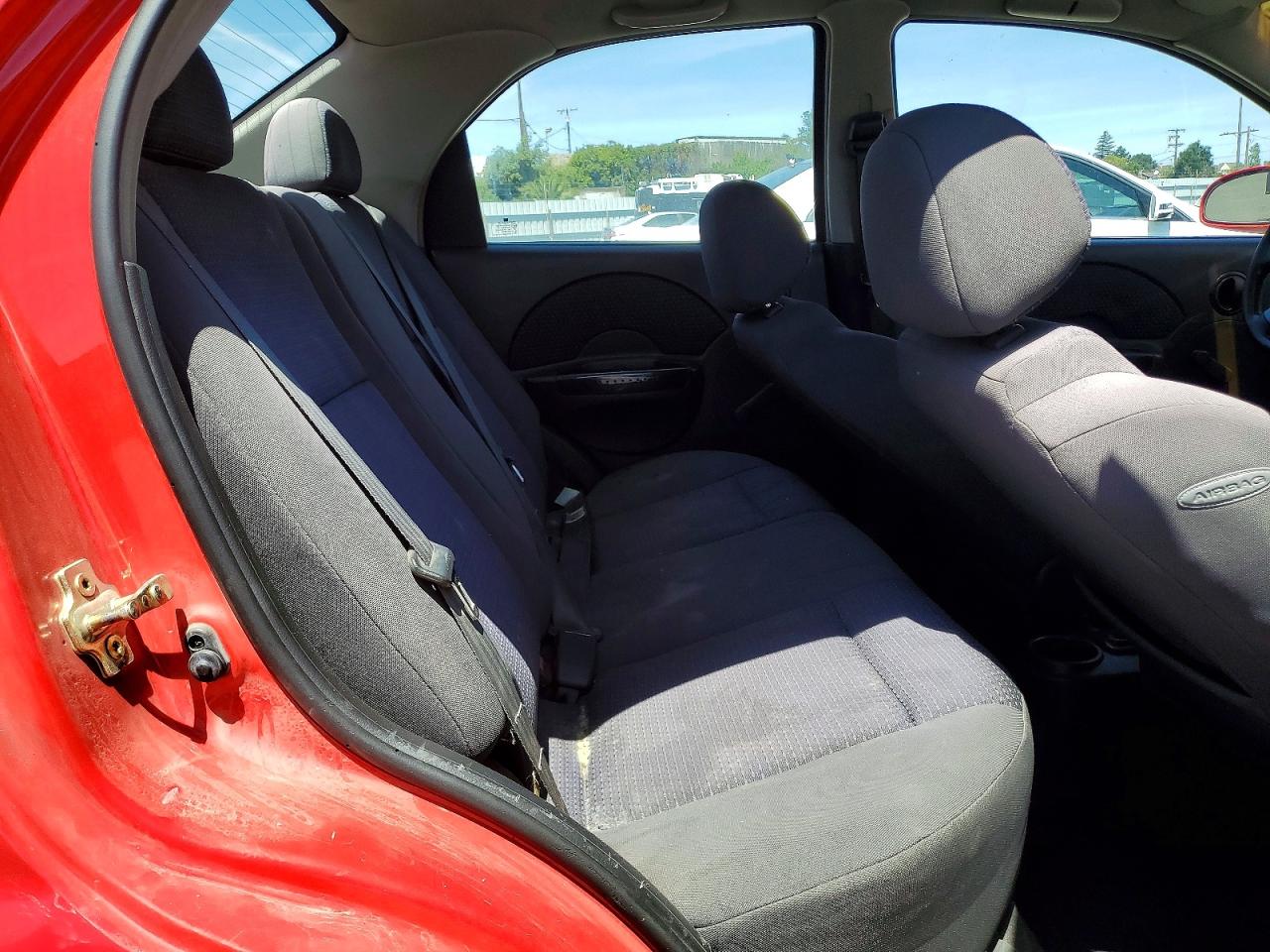 2006 Chevrolet Aveo Base Red vin: KL1TD56606B532377