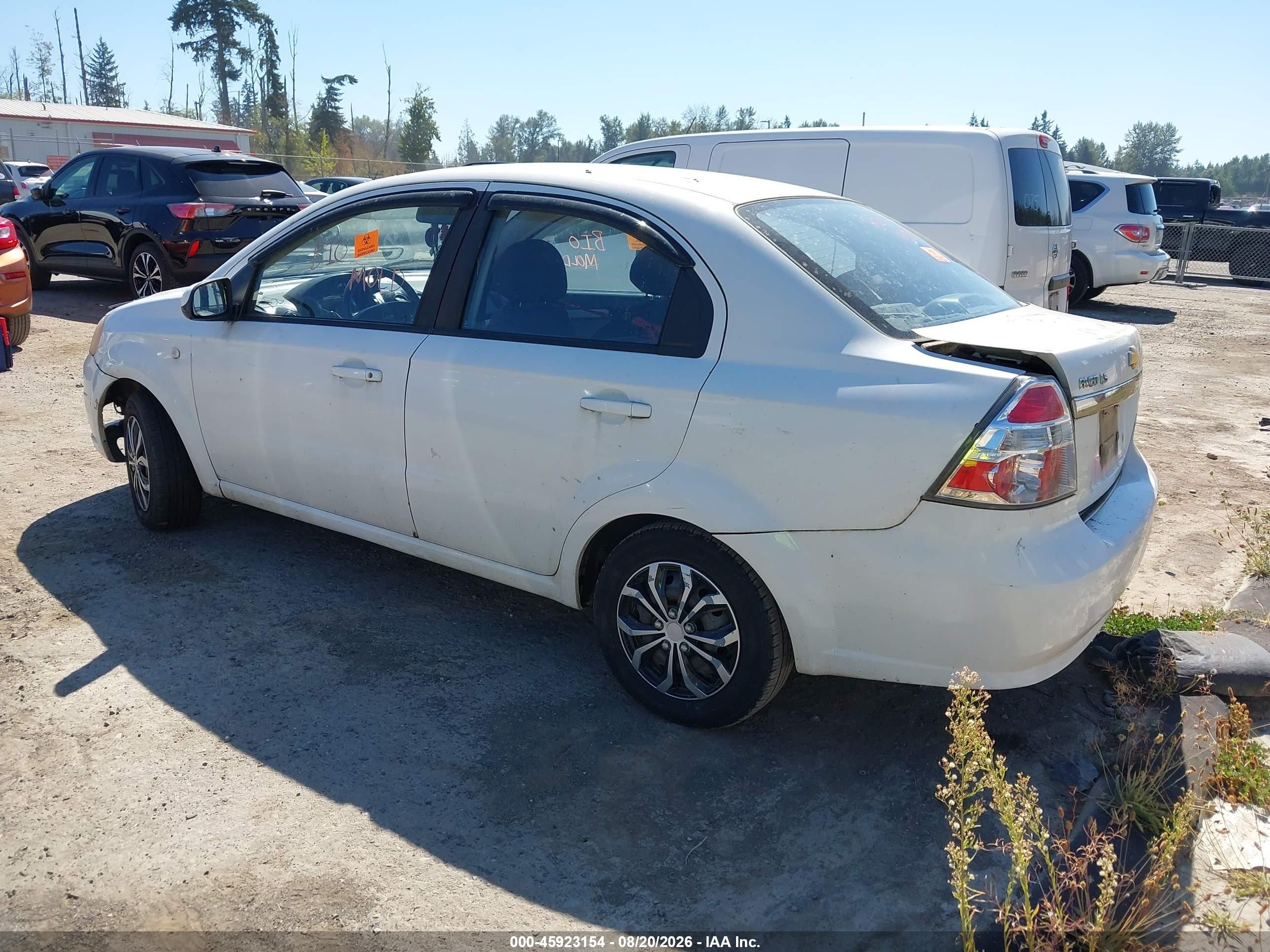 2008 Chevrolet Aveo Ls White vin: KL1TD56608B098691