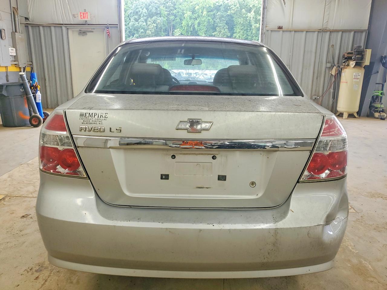 2008 Chevrolet Aveo Base Silver vin: KL1TD56618B167159