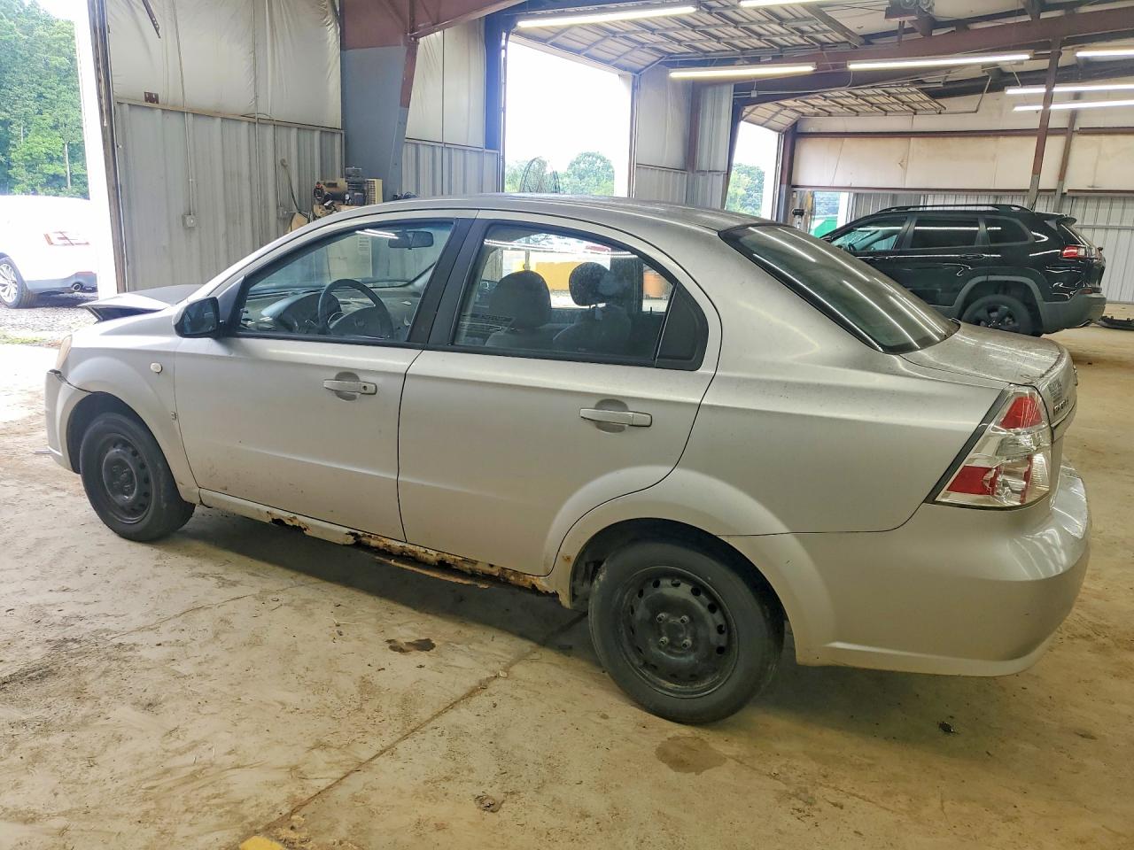 2008 Chevrolet Aveo Base Silver vin: KL1TD56618B167159