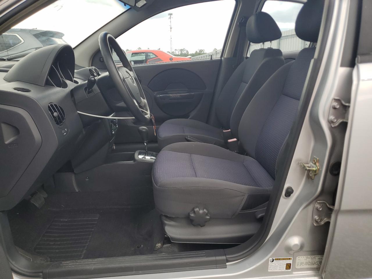 2006 Chevrolet Aveo Base Серебряный vin: KL1TD56636B586983
