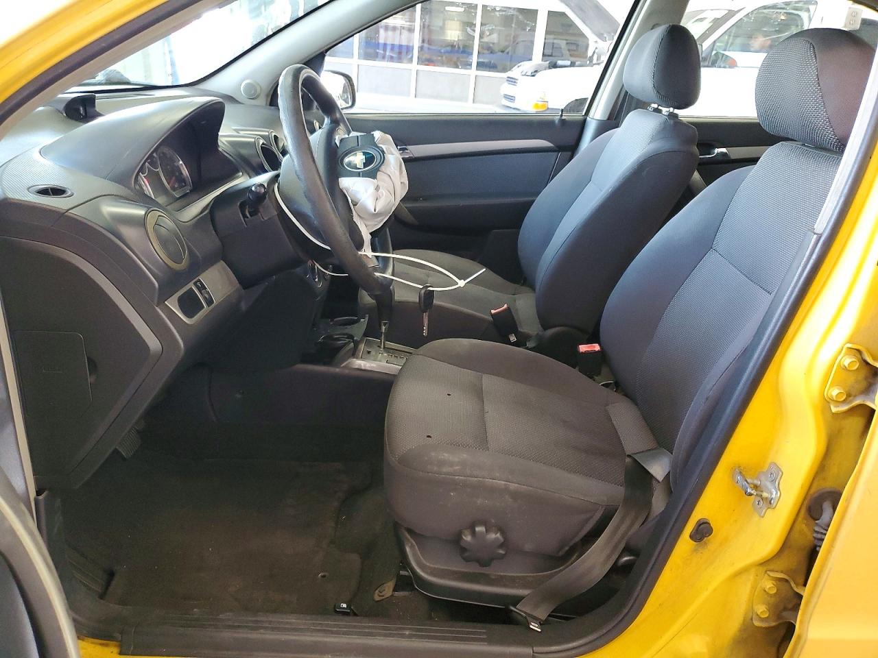 2008 Chevrolet Aveo 4d Ls Yellow vin: KL1TD56658B043072