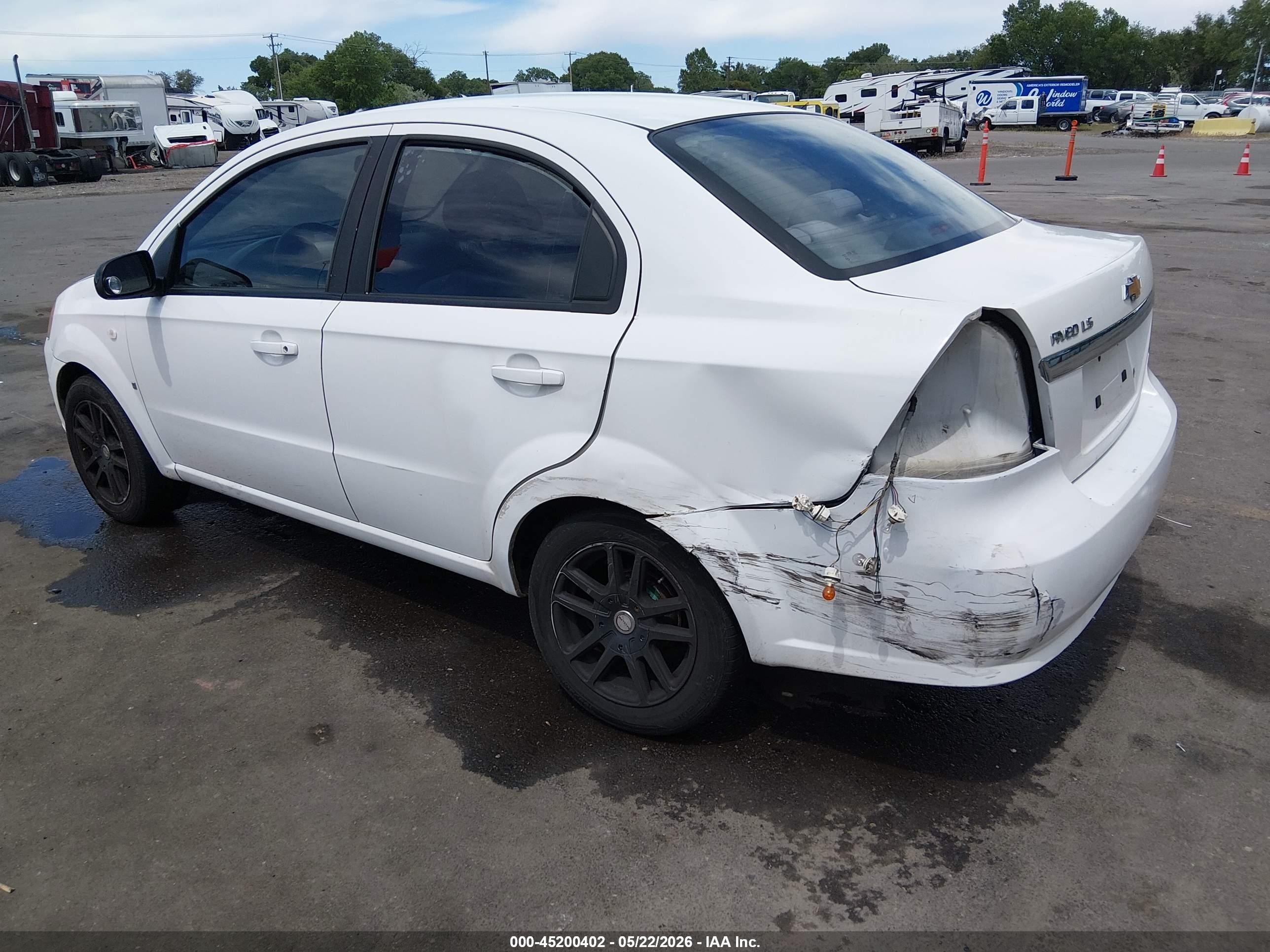 2008 Chevrolet Aveo Ls White vin: KL1TD56658B118689