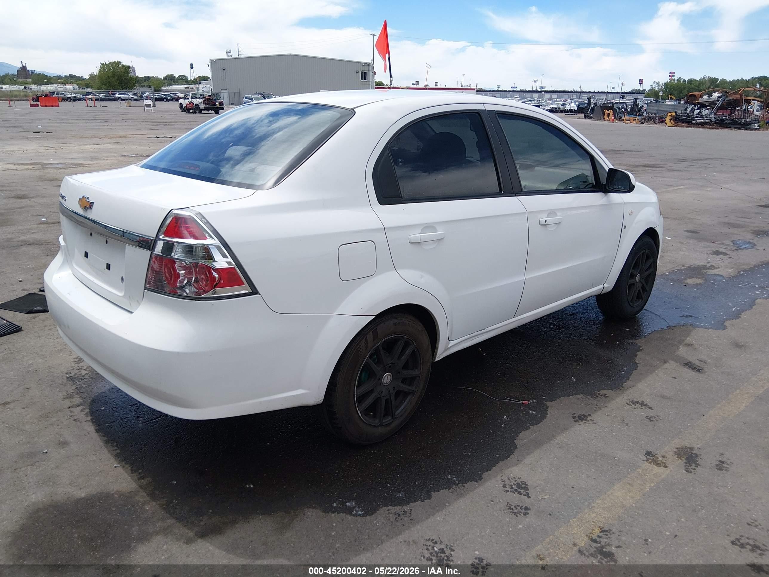 2008 Chevrolet Aveo Ls White vin: KL1TD56658B118689