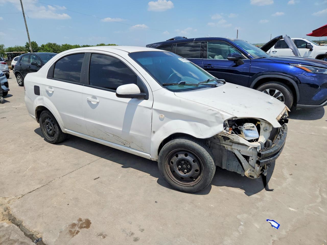 2007 Chevrolet Aveo Base Белый vin: KL1TD56687B115879
