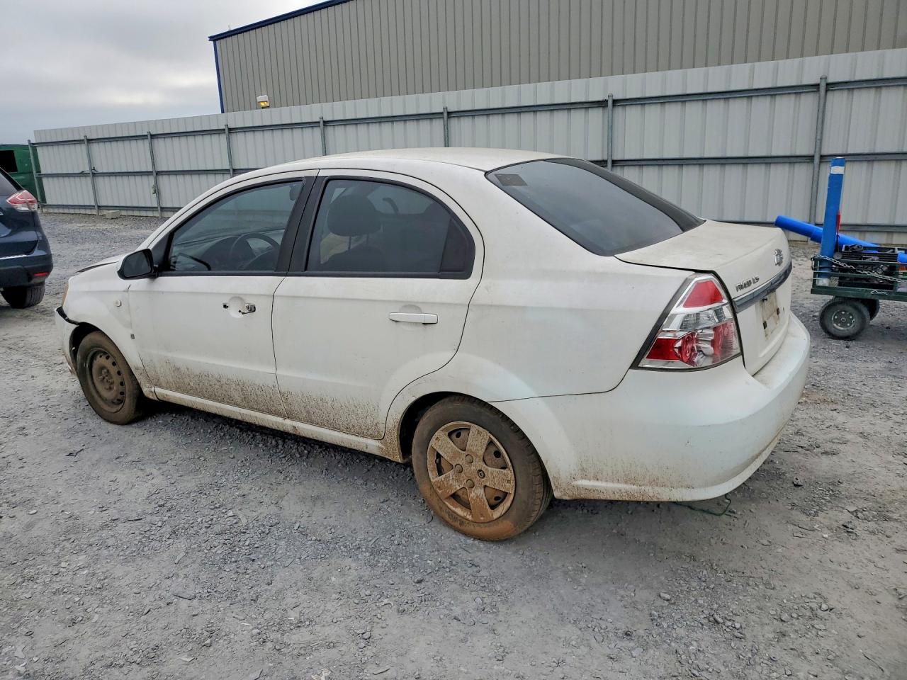 2008 Chevrolet Aveo Base White vin: KL1TD56688B009563