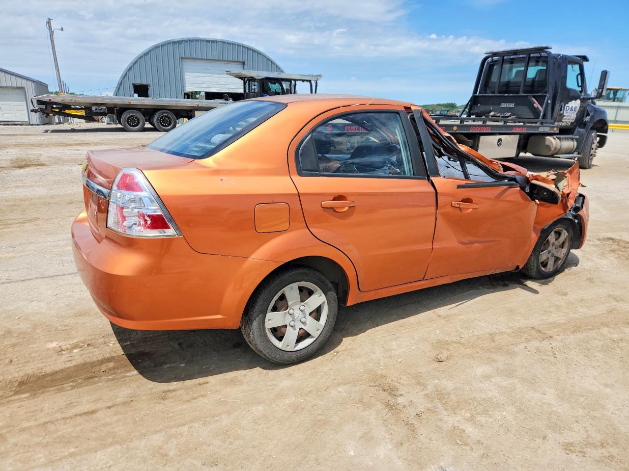 2007 Chevrolet Aveo Base Orange vin: KL1TD566X7B120033