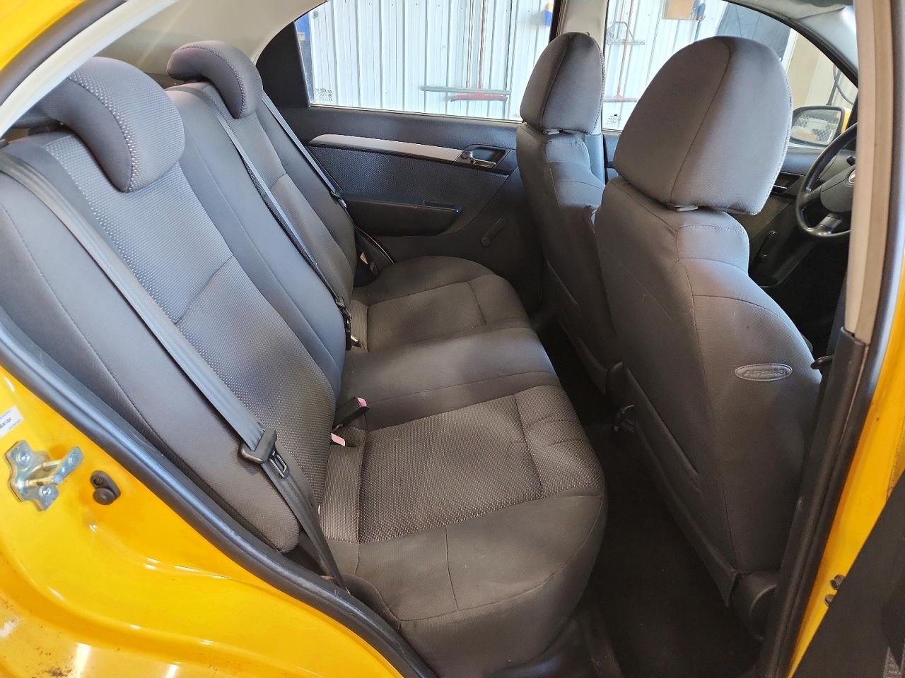 2009 Chevrolet Aveo Ls Yellow vin: KL1TD56E89B361308