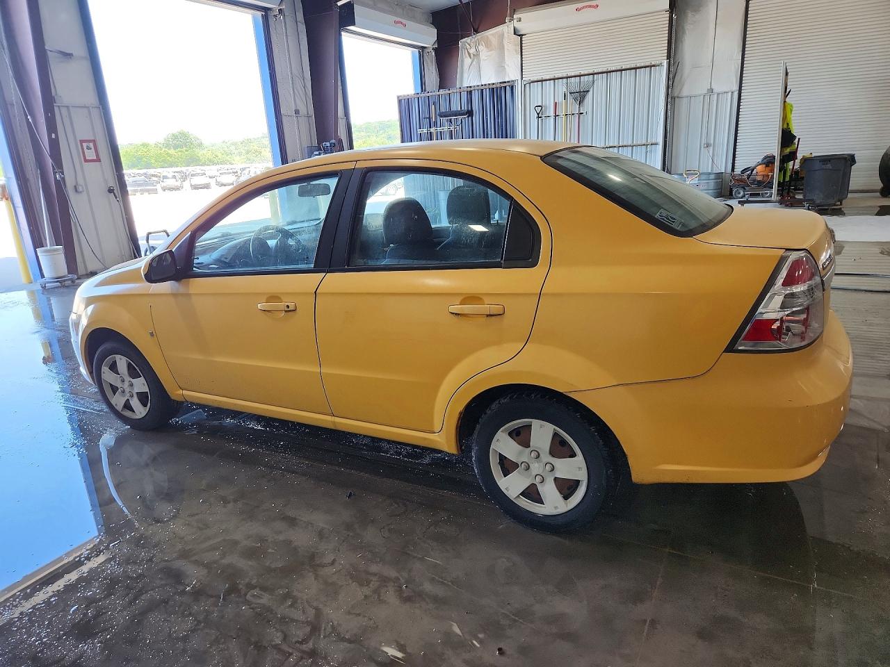 2009 Chevrolet Aveo Ls Yellow vin: KL1TD56E89B361308