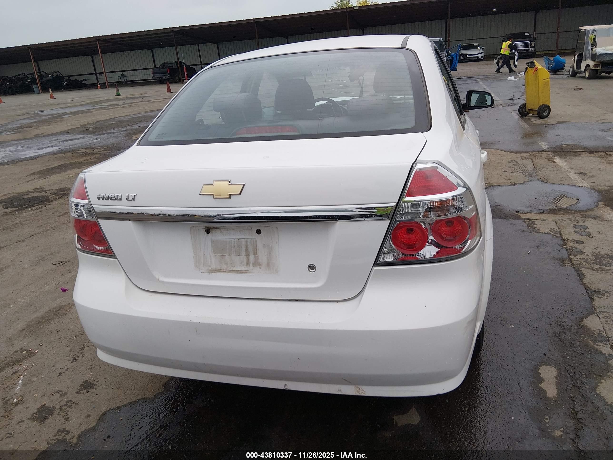 2009 Chevrolet Aveo Lt White vin: KL1TD56EX9B372102