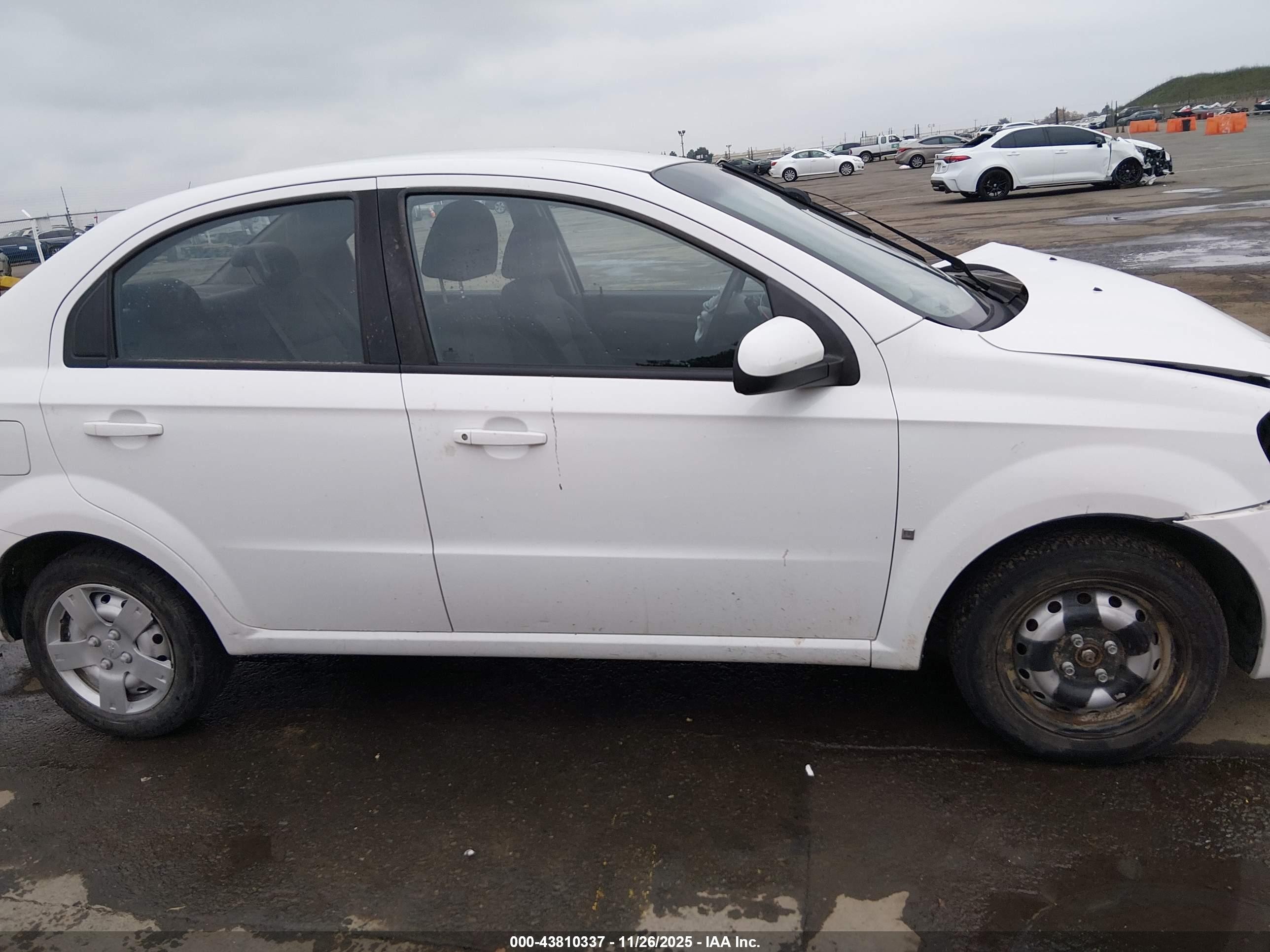 2009 Chevrolet Aveo Lt White vin: KL1TD56EX9B372102