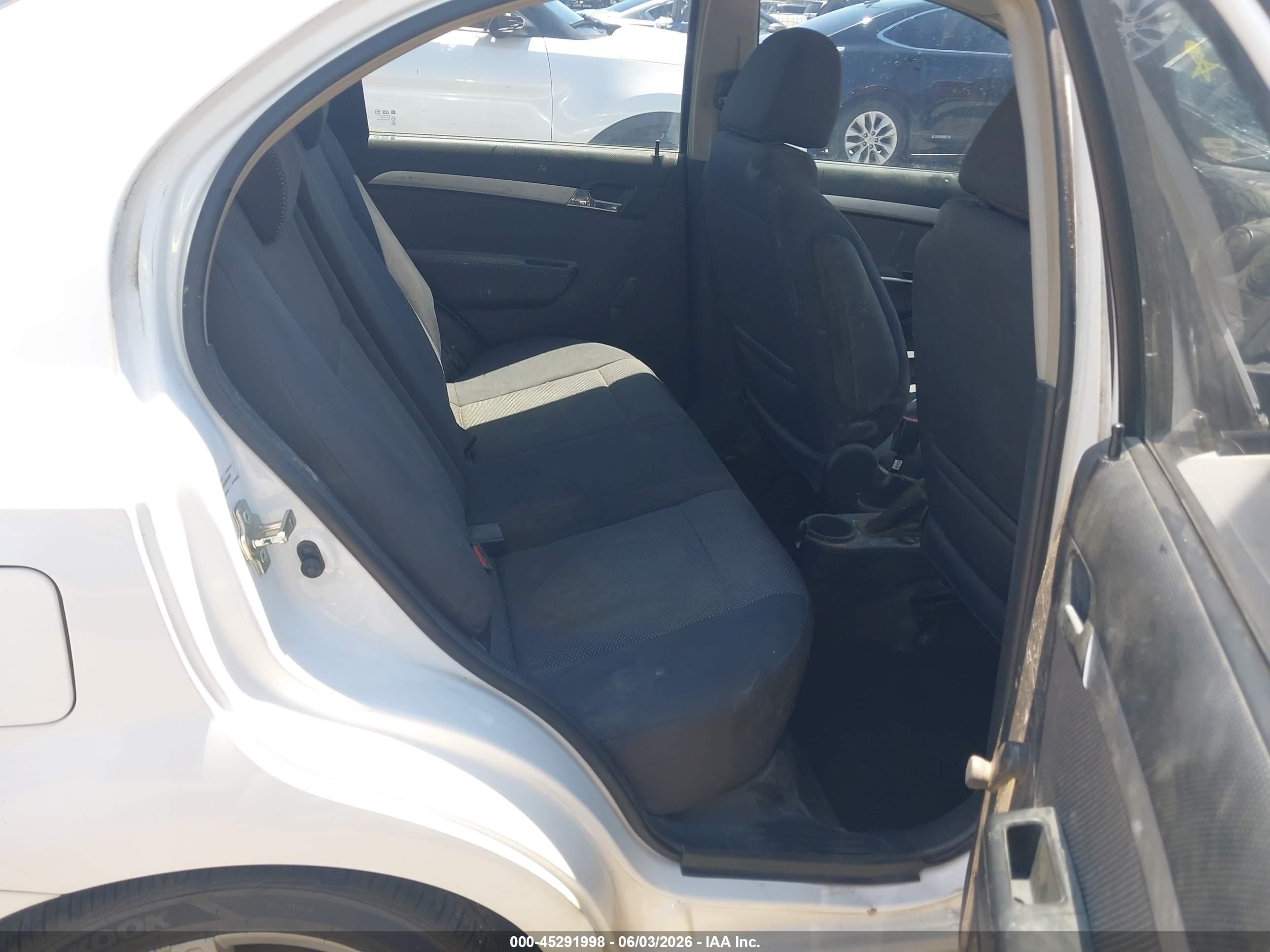 2010 Chevrolet Aveo Lt Белый vin: KL1TD5DE3AB129707