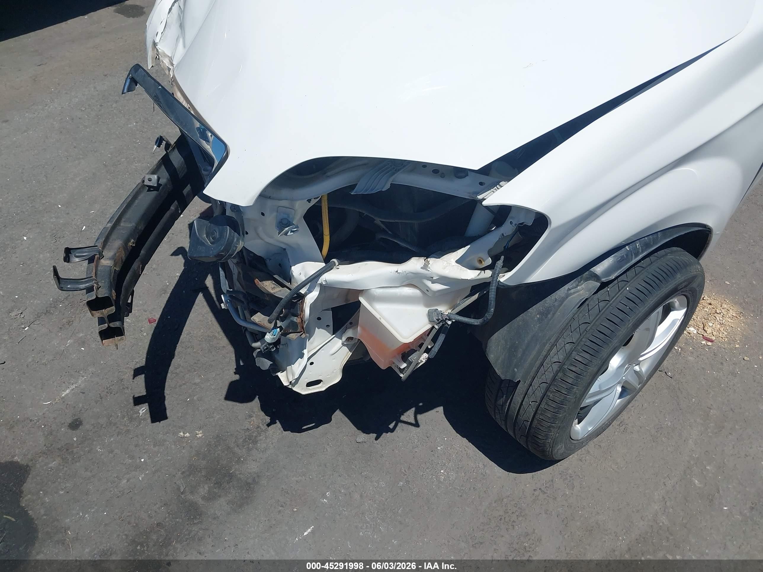 2010 Chevrolet Aveo Lt Белый vin: KL1TD5DE3AB129707