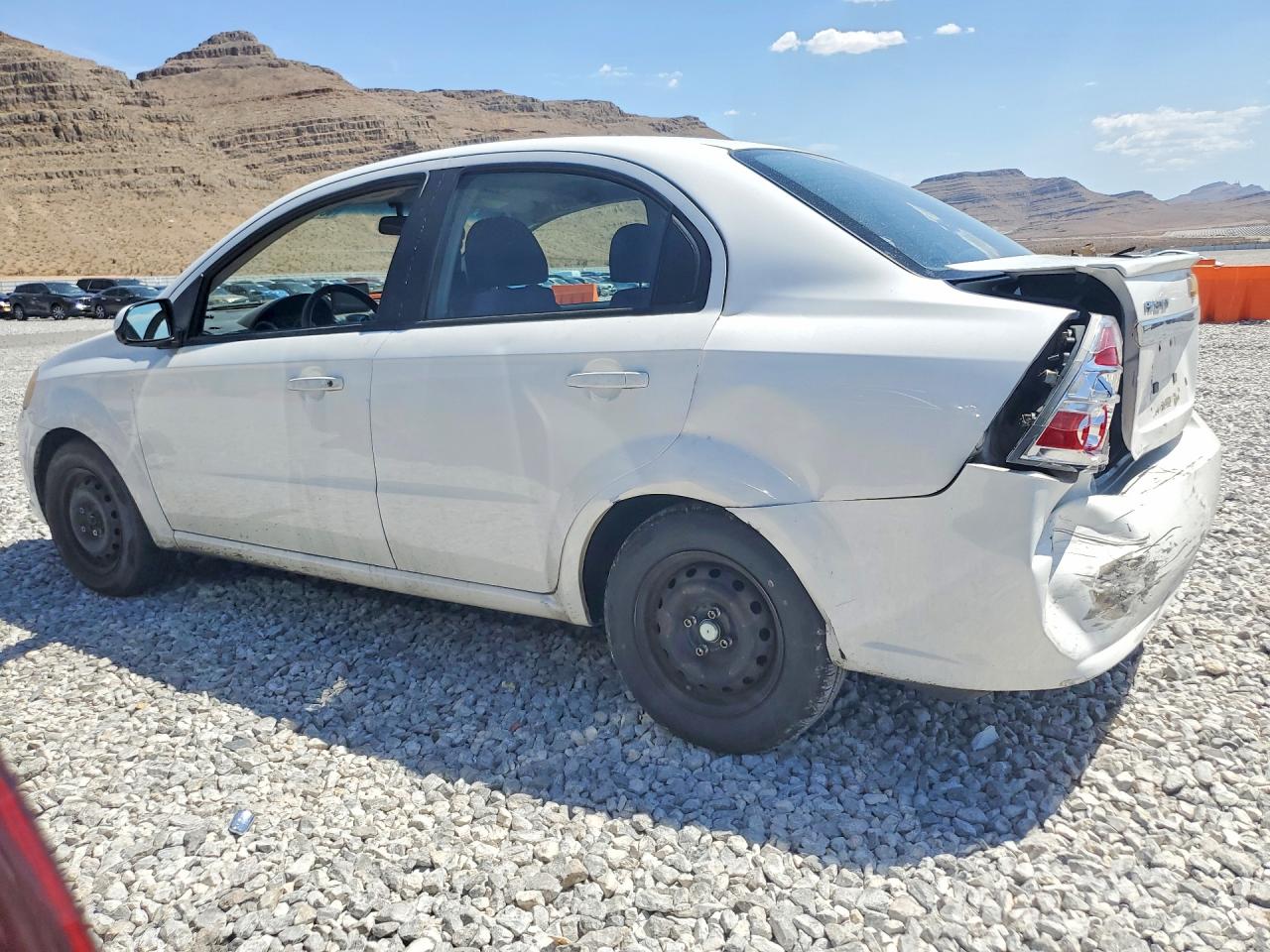 2010 Chevrolet Aveo Ls White vin: KL1TD5DE4AB094207
