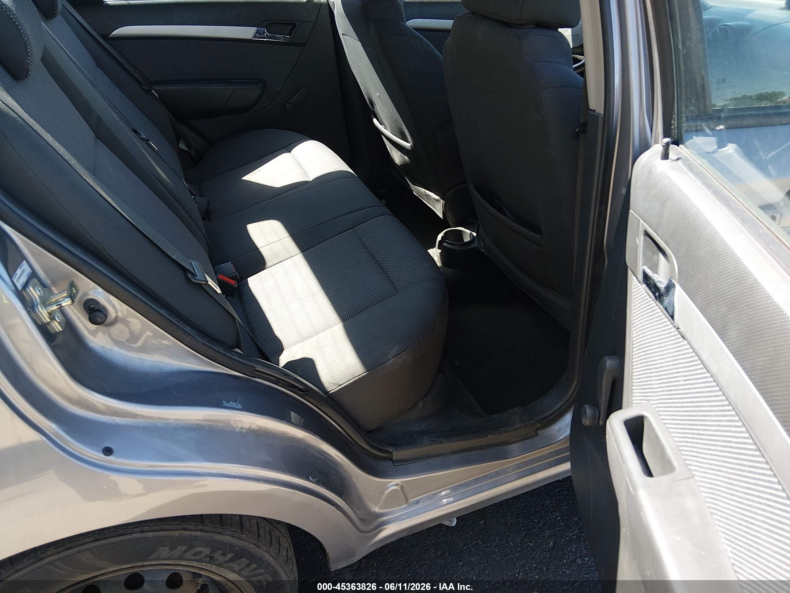 2010 Chevrolet Aveo Lt Silver vin: KL1TD5DE8AB126124