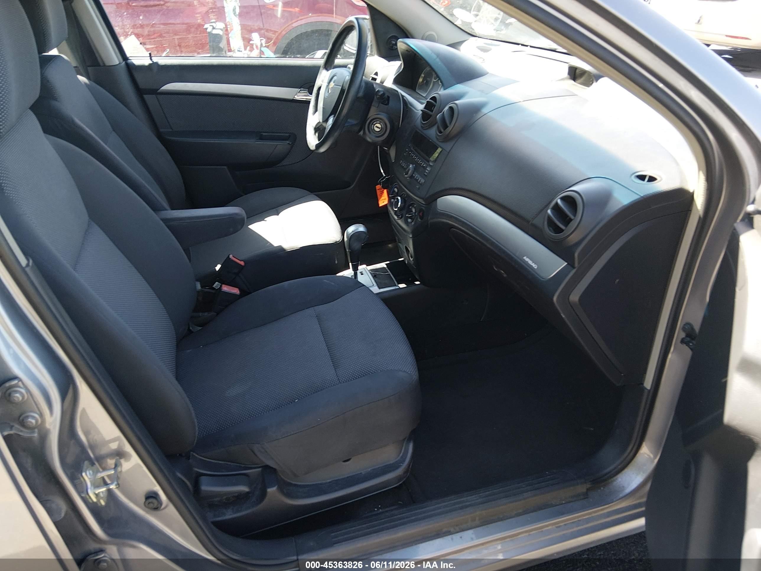 2010 Chevrolet Aveo Lt Silver vin: KL1TD5DE8AB126124