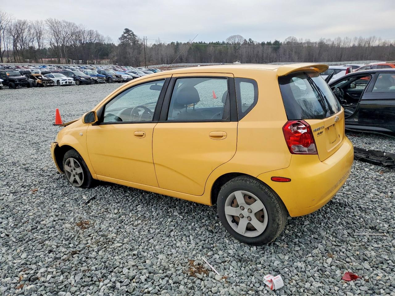 2005 Chevrolet Aveo Base Yellow vin: KL1TD62645B308524