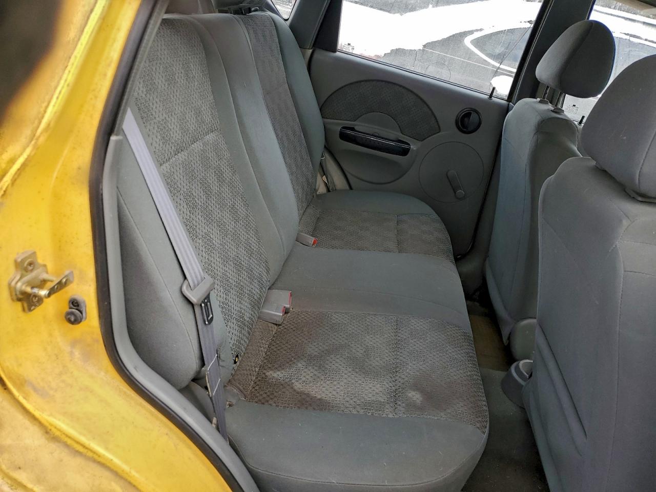 2005 Chevrolet Aveo Base Yellow vin: KL1TD62675B304516