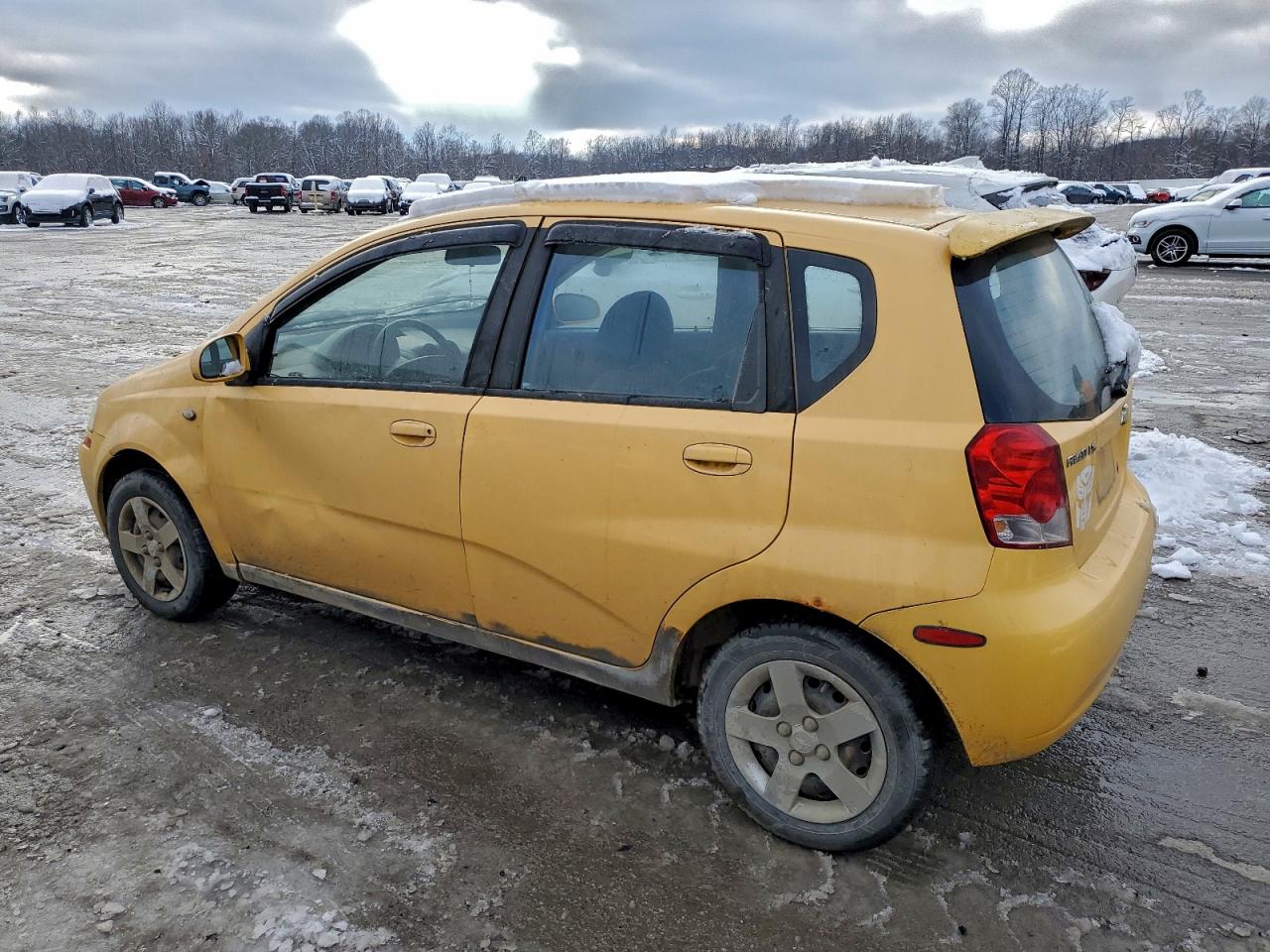 2005 Chevrolet Aveo Base Yellow vin: KL1TD62675B304516
